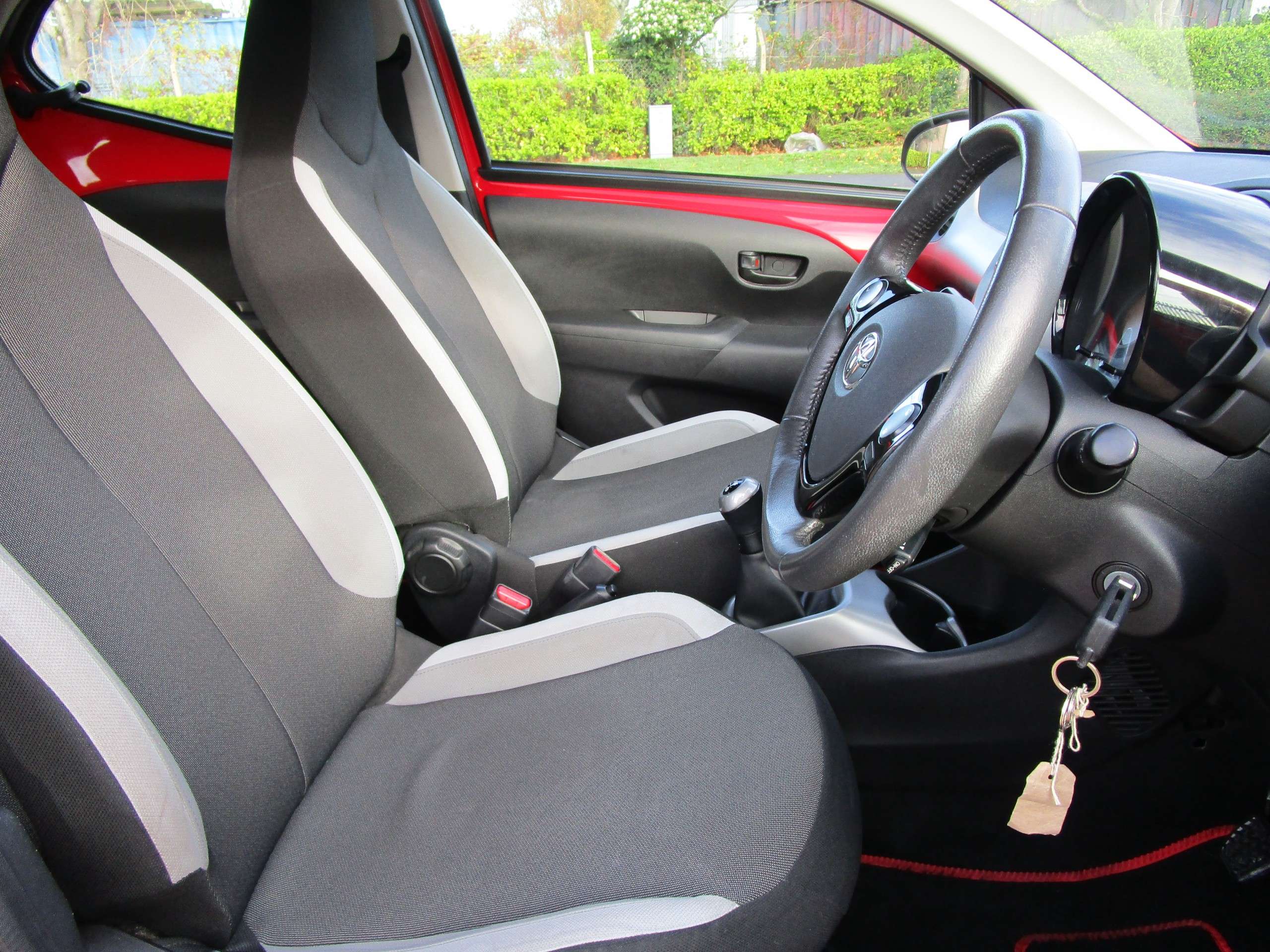 2014 TOYOTA AYGO 2014 TOYOTA AYGO