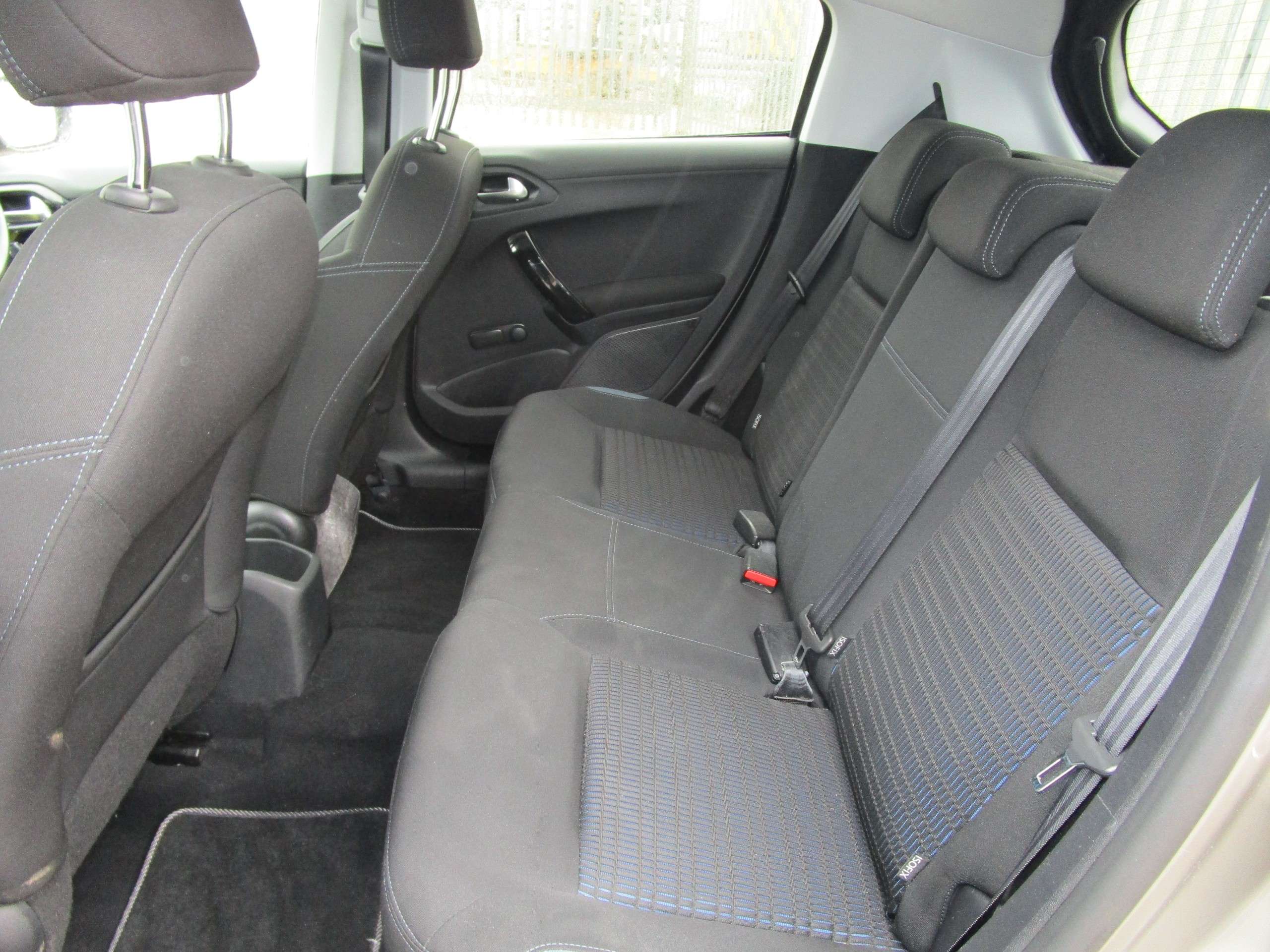 2014 PEUGEOT 208 2014 PEUGEOT 208