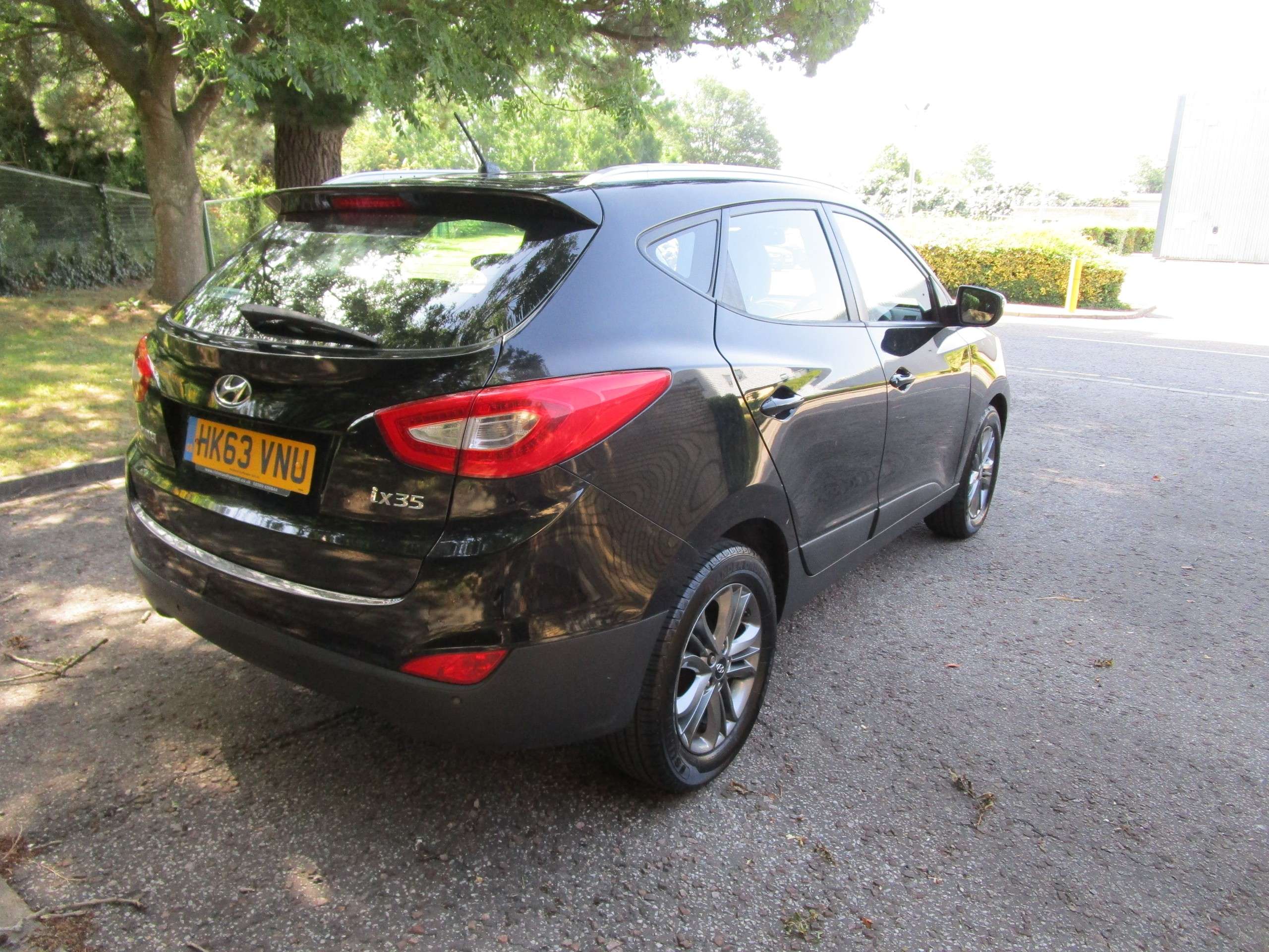 A 2014 HYUNDAI IX35 1.6 GDi SE SUV 5dr Petrol Manual Euro 5 (135 ps) A 2014 HYUNDAI IX35 1.6 GDi SE SUV 5dr Petrol Manual Euro 5 (135 ps)