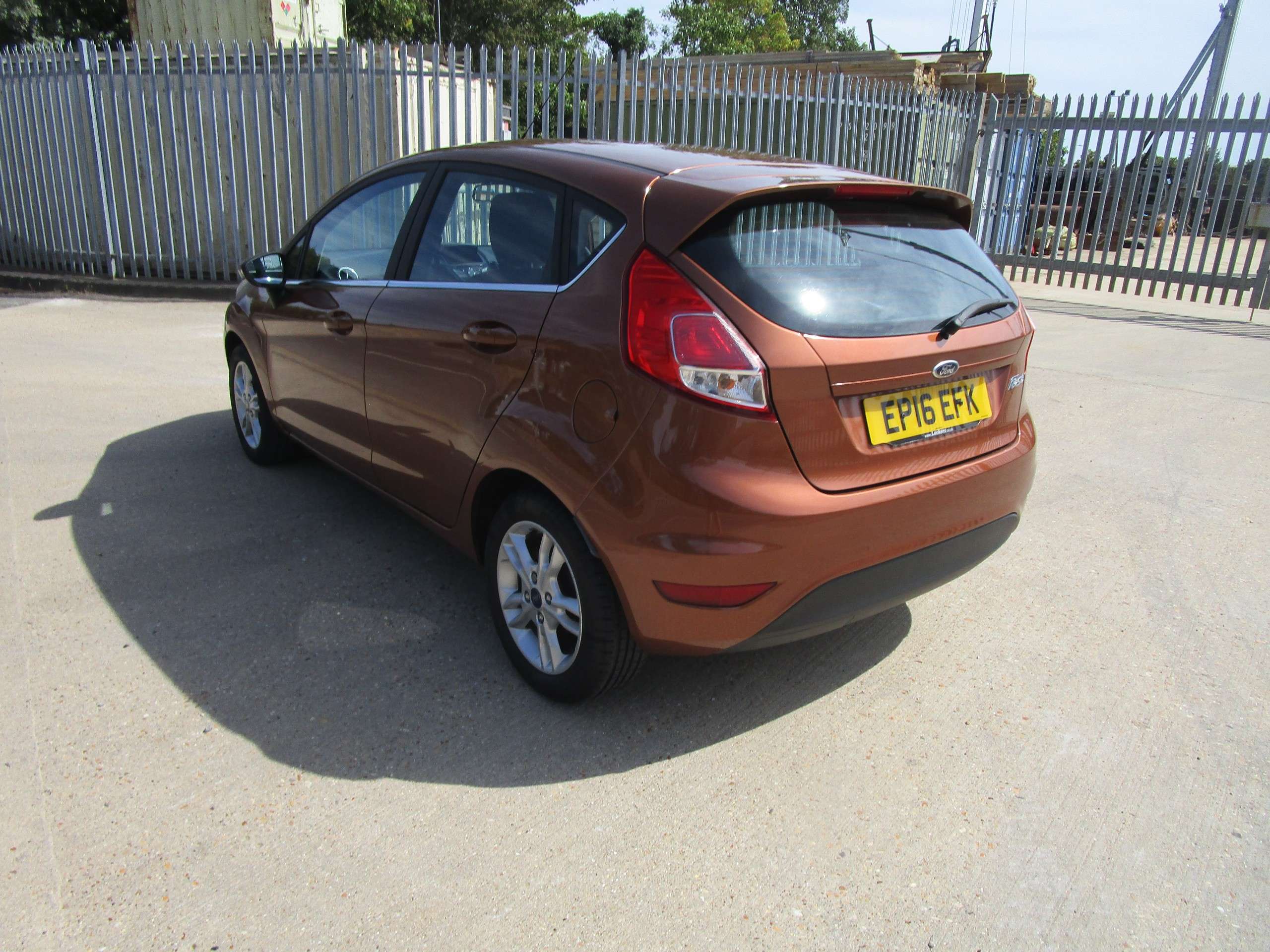 A 2016 FORD FIESTA 1.25 Zetec Hatchback 5dr Petrol Manual Euro 6 (82 ps) A 2016 FORD FIESTA 1.25 Zetec Hatchback 5dr Petrol Manual Euro 6 (82 ps)