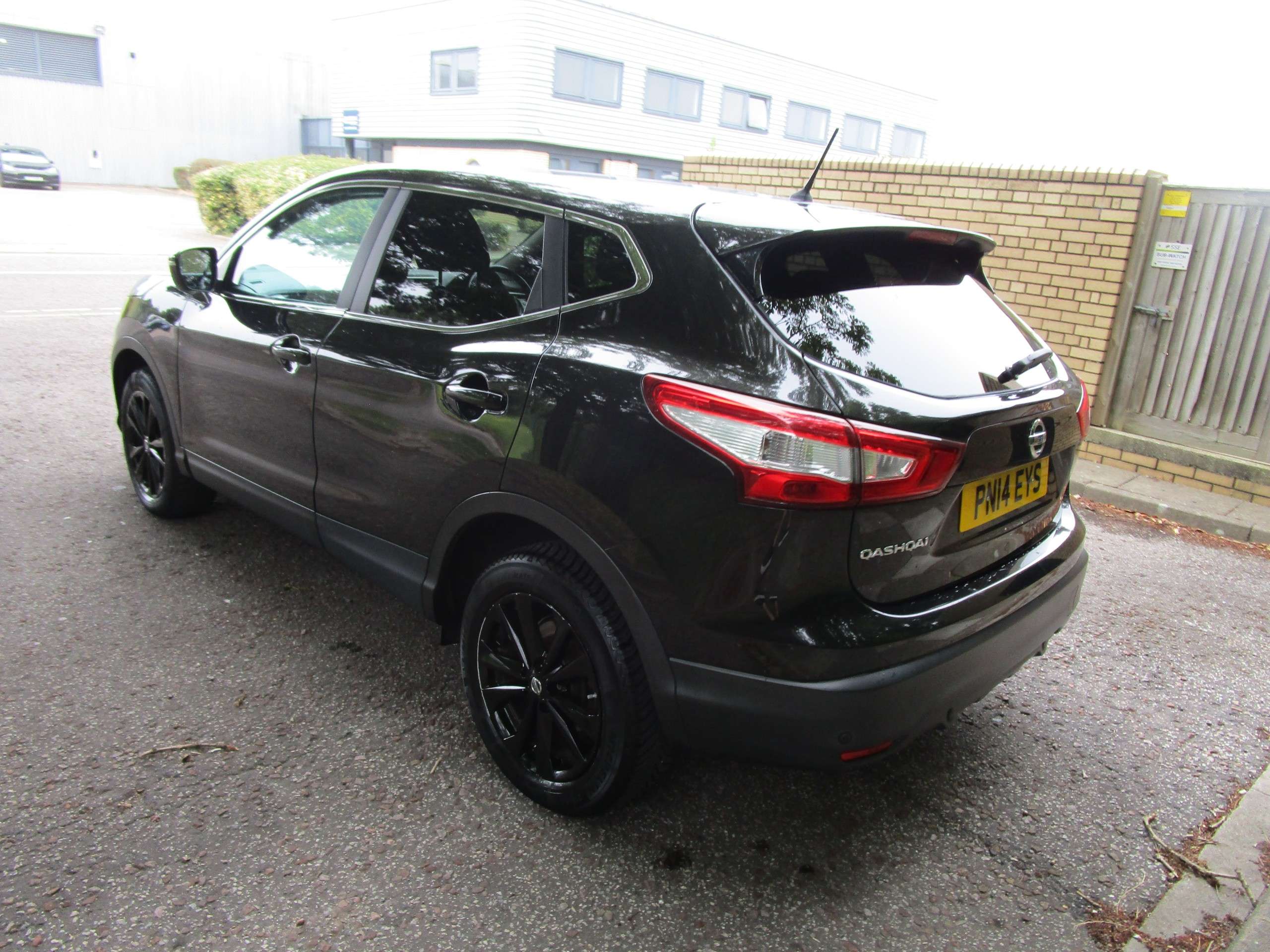 A 2014 NISSAN QASHQAI 1.2 DIG-T Acenta Premium SUV 5dr Petrol Manual 2WD Euro 5 (s/s) (115 ps) A 2014 NISSAN QASHQAI 1.2 DIG-T Acenta Premium SUV 5dr Petrol Manual 2WD Euro 5 (s/s) (115 ps)