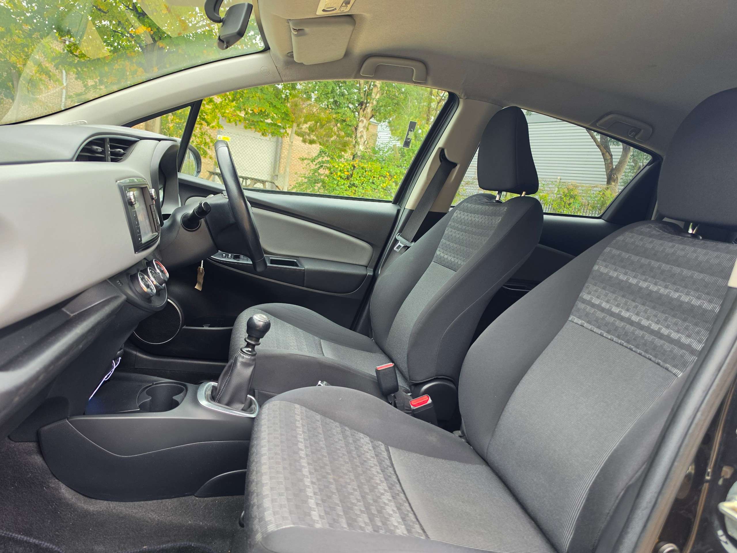 2016 TOYOTA YARIS 2016 TOYOTA YARIS