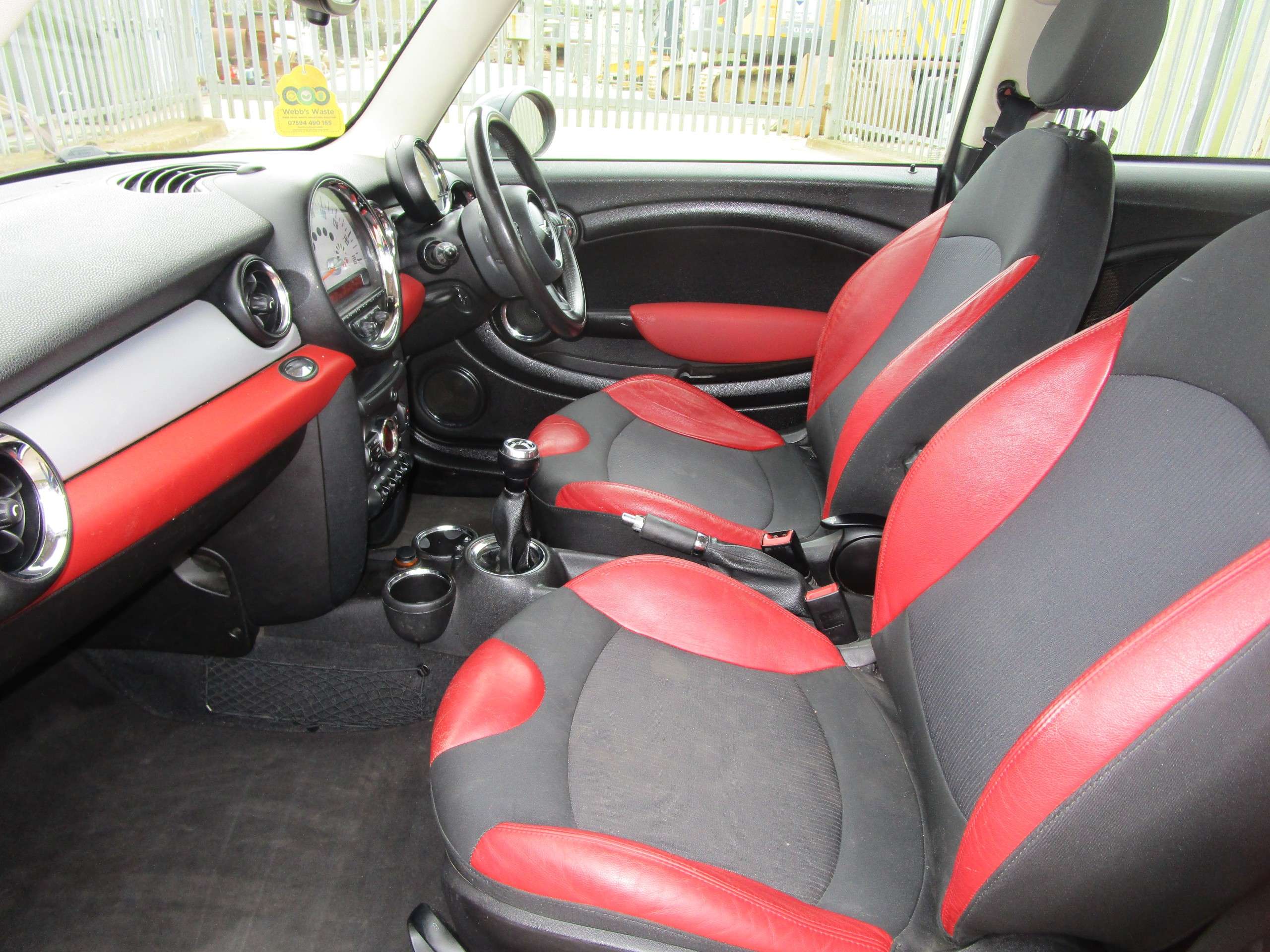 2011 MINI HATCH 2011 MINI HATCH