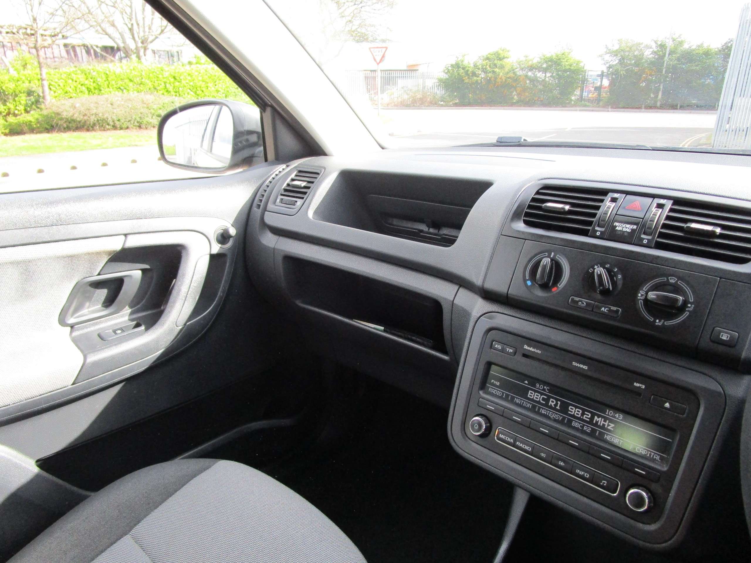 2012 SKODA FABIA 2012 SKODA FABIA