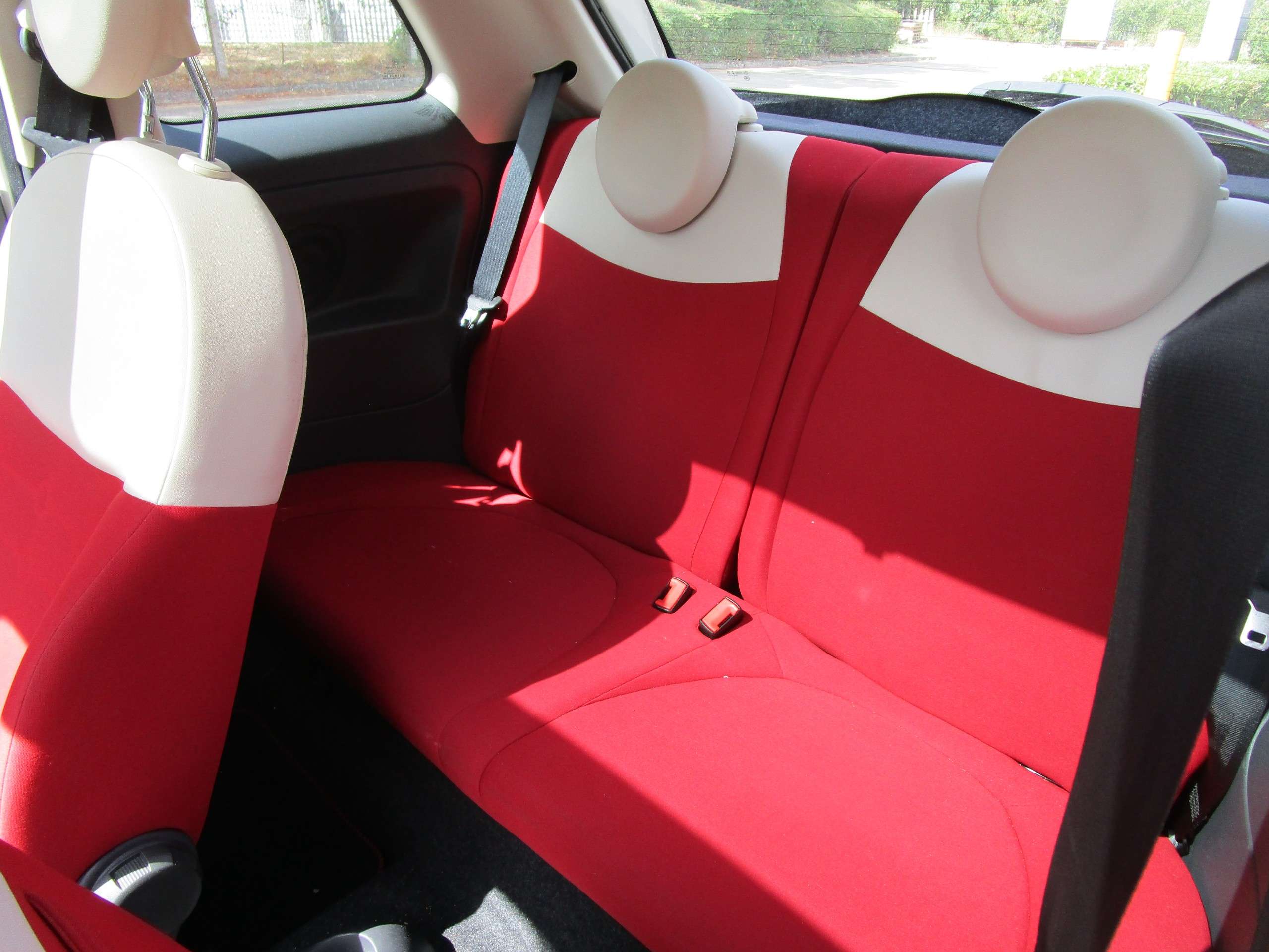 2011 FIAT 500 2011 FIAT 500