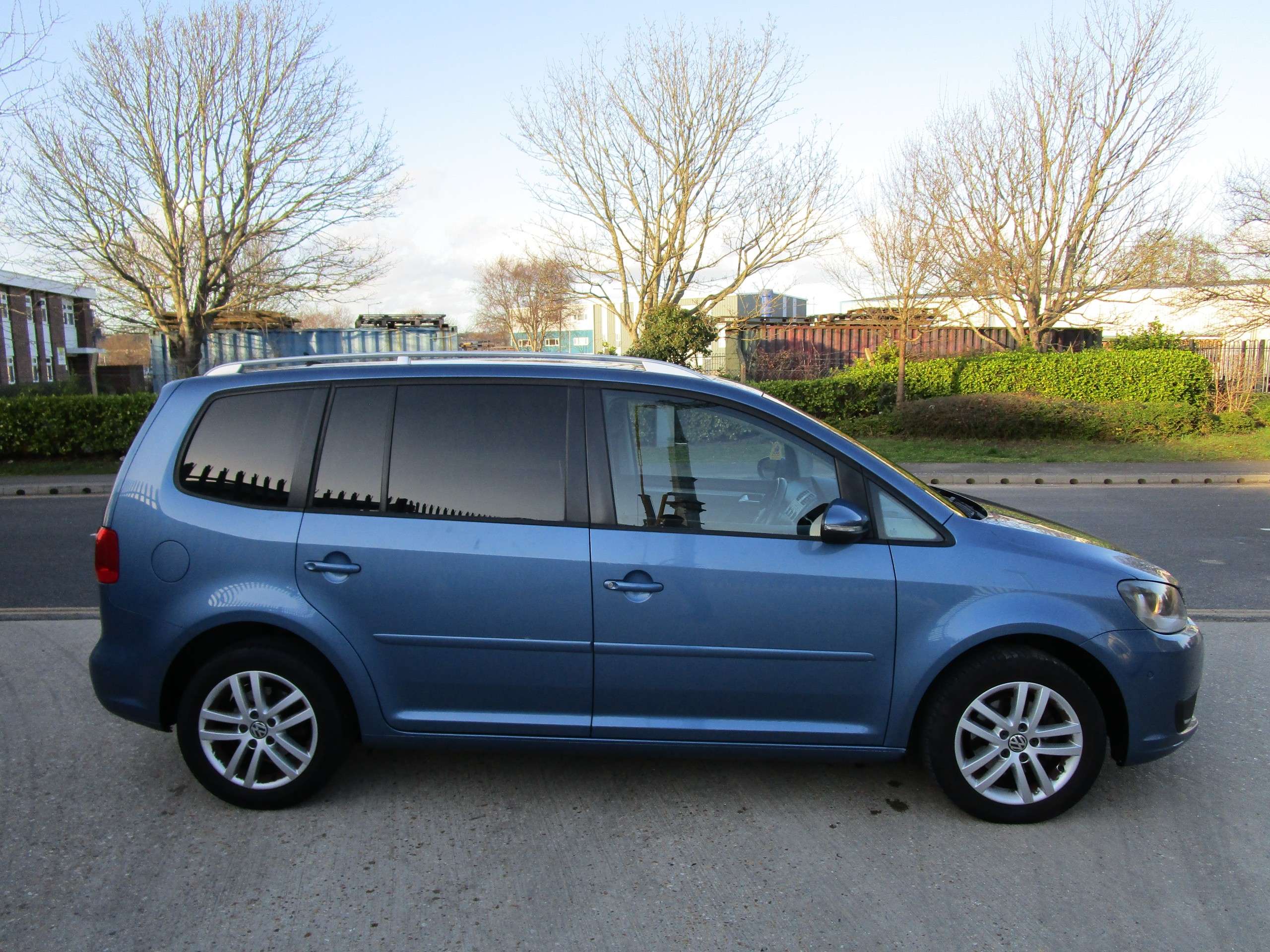 2012 VOLKSWAGEN TOURAN 2012 VOLKSWAGEN TOURAN