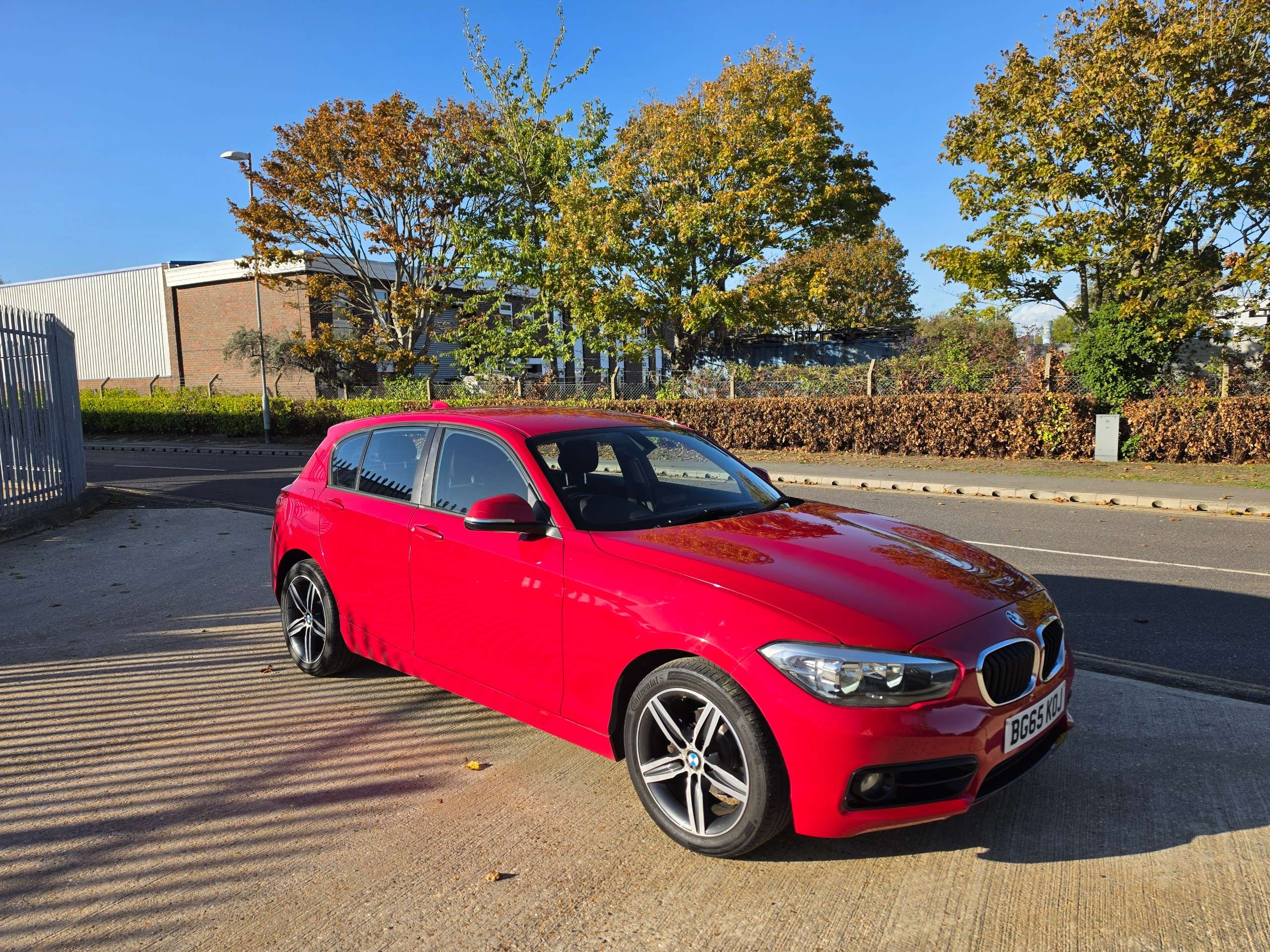 A 2015 BMW 1 SERIES 2.0 118d Sport Hatchback 5dr Diesel Manual Euro 6 (s/s) (150 ps) A 2015 BMW 1 SERIES 2.0 118d Sport Hatchback 5dr Diesel Manual Euro 6 (s/s) (150 ps)