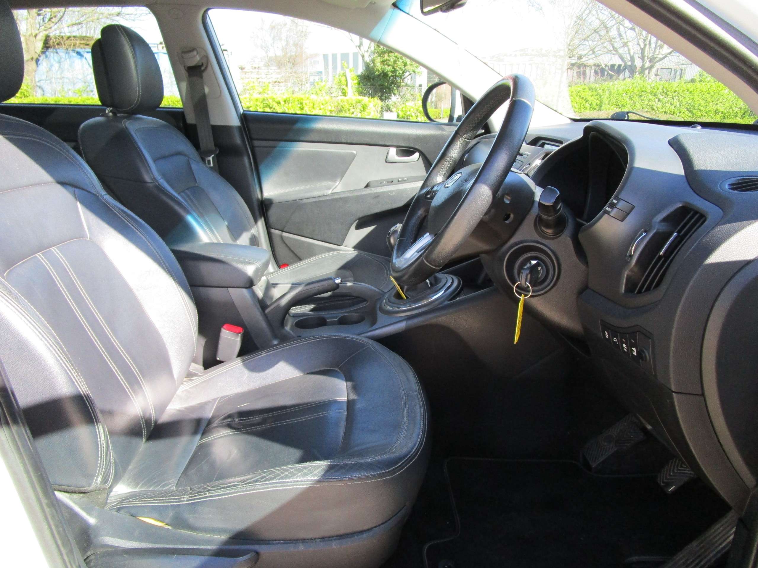 2011 KIA SPORTAGE 2011 KIA SPORTAGE