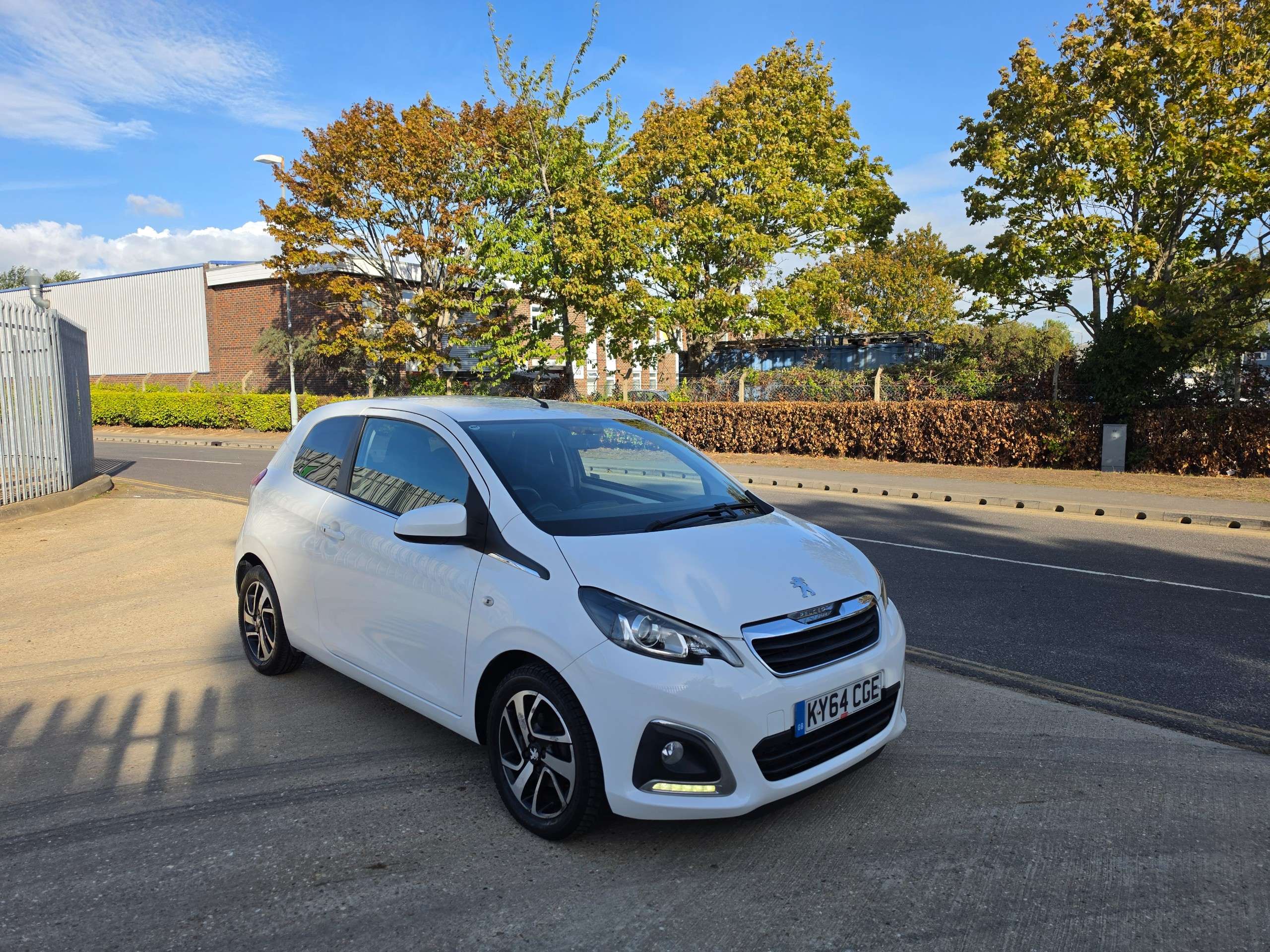 A 2015 PEUGEOT 108 1.2 VTi PureTech Allure Hatchback 3dr Petrol Manual Euro 5 (82 ps) A 2015 PEUGEOT 108 1.2 VTi PureTech Allure Hatchback 3dr Petrol Manual Euro 5 (82 ps)