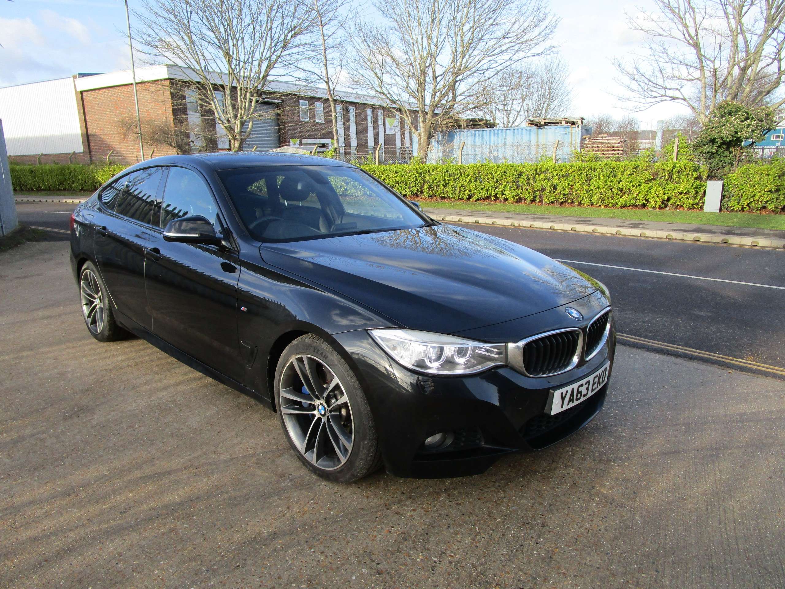 A 2014 BMW 3 SERIES GRAN TURISMO 2.0 325d M Sport GT 5dr Diesel Auto Euro 6 (s/s) (218 ps) A 2014 BMW 3 SERIES GRAN TURISMO 2.0 325d M Sport GT 5dr Diesel Auto Euro 6 (s/s) (218 ps)