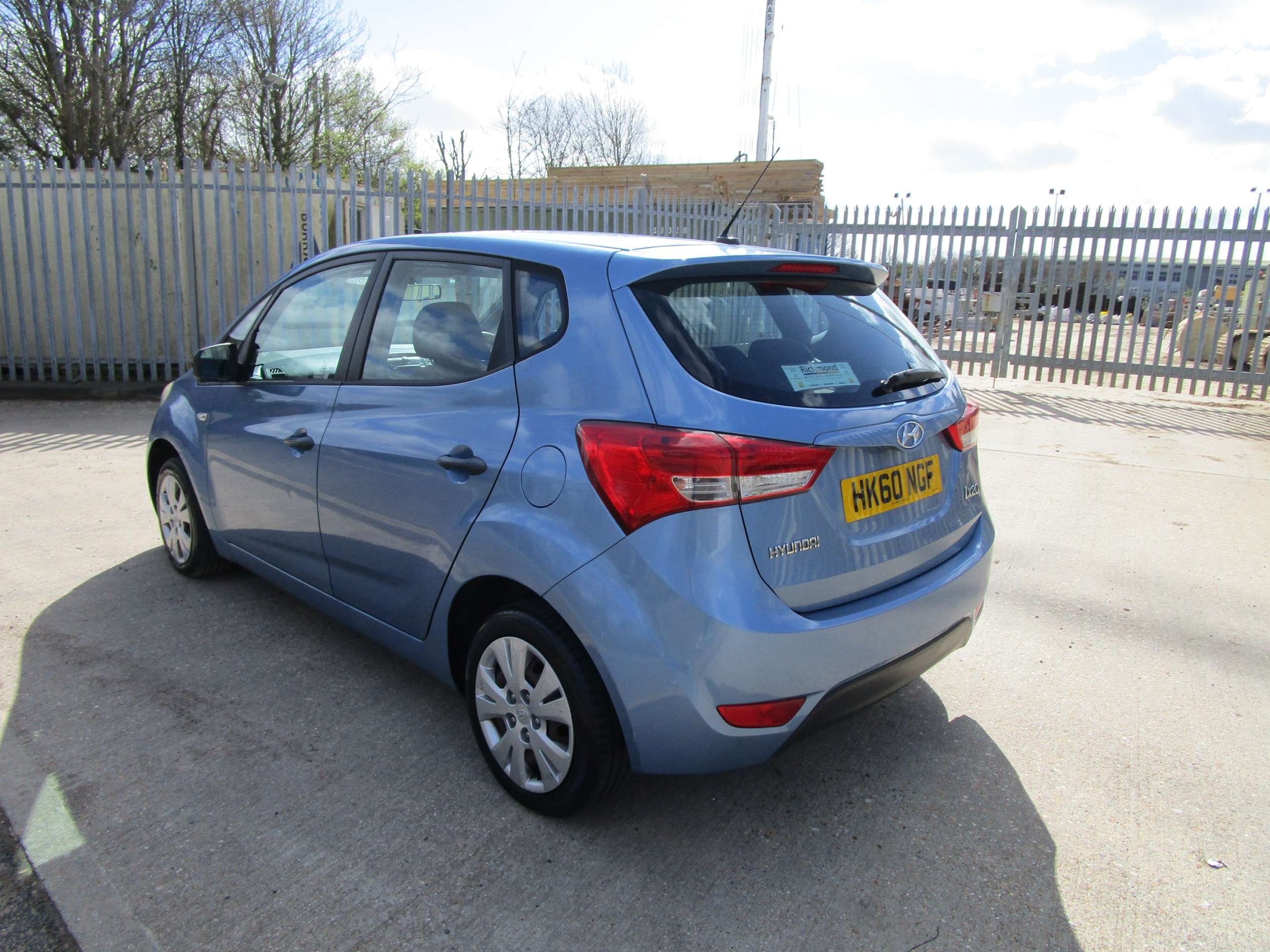 A 2011 HYUNDAI IX20 1.4 Classic Hatchback 5dr Petrol Manual Euro 5 (s/s) (90 bhp) A 2011 HYUNDAI IX20 1.4 Classic Hatchback 5dr Petrol Manual Euro 5 (s/s) (90 bhp)