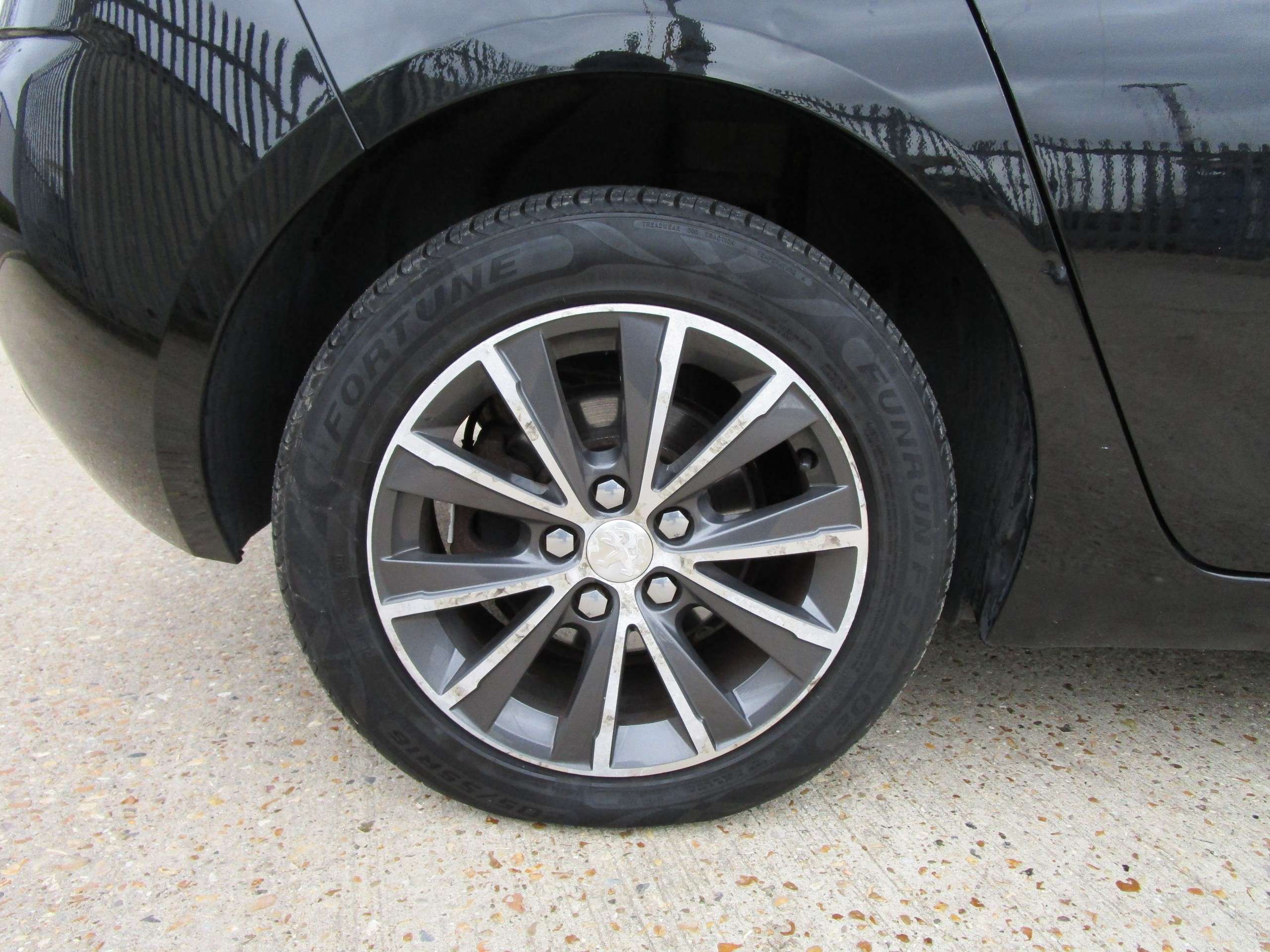 2015 PEUGEOT 308 2015 PEUGEOT 308