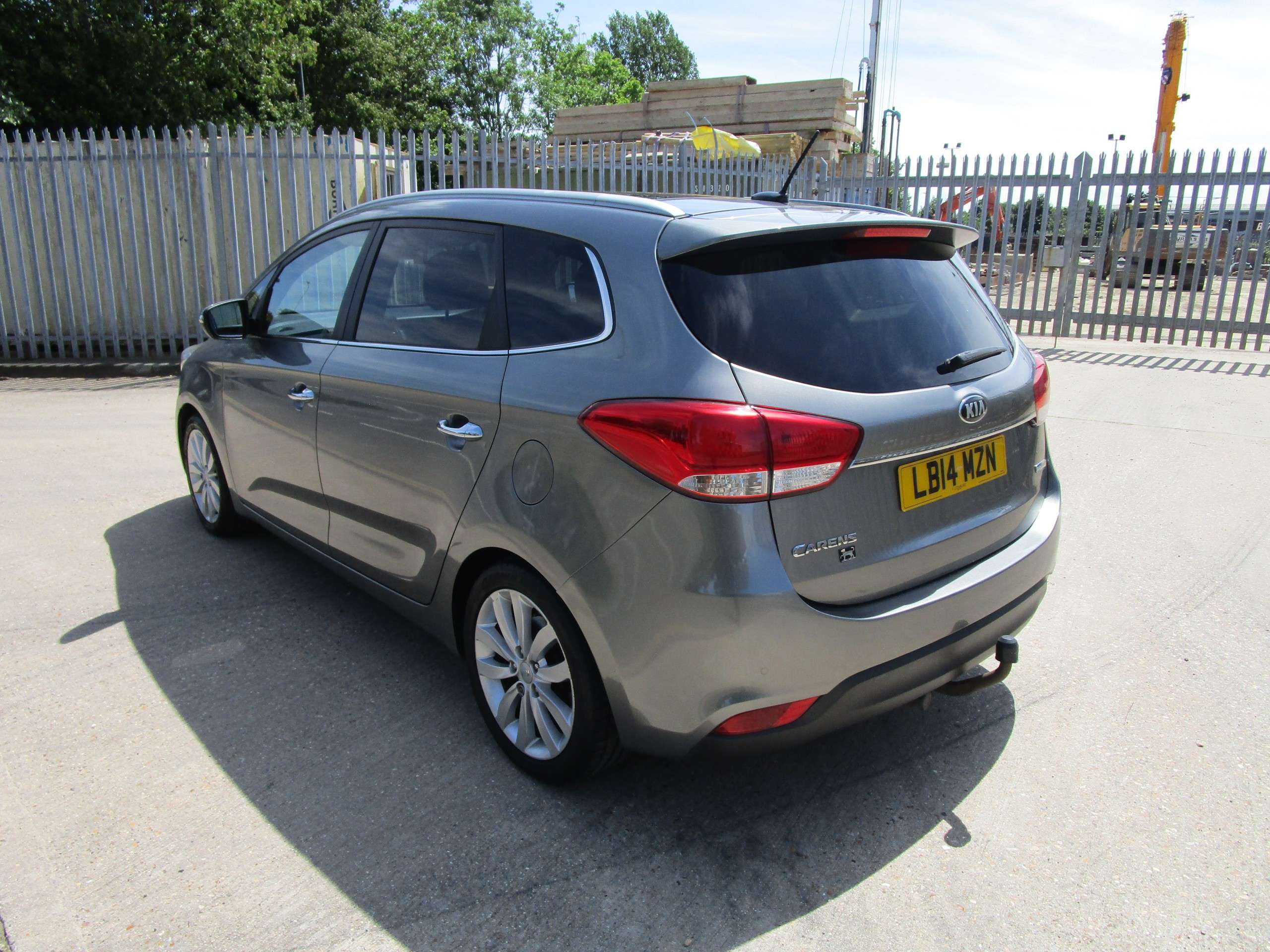 2014 KIA CARENS 2014 KIA CARENS