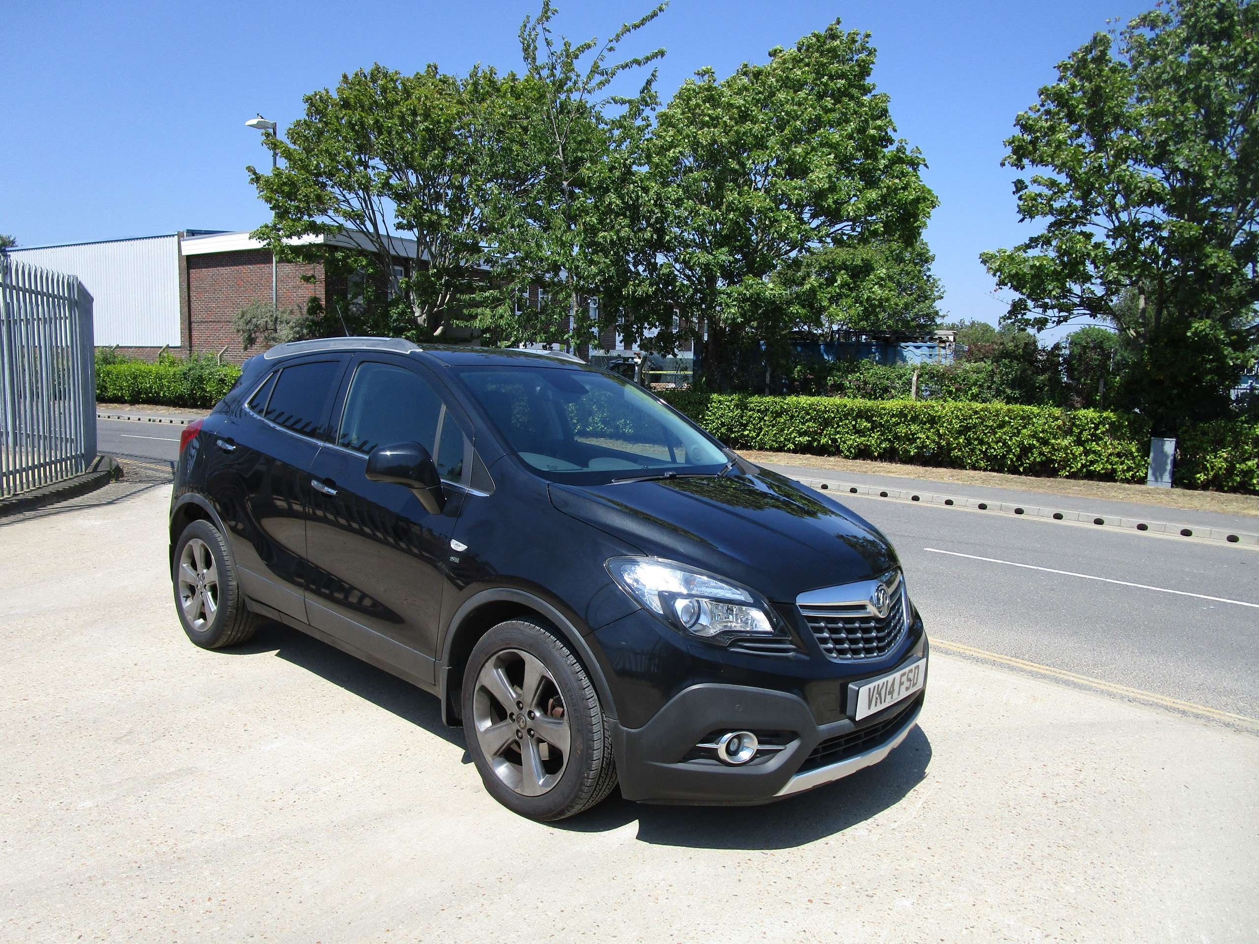 A 2014 VAUXHALL MOKKA 1.7 CDTi SE SUV 5dr Diesel Manual 4WD Euro 5 (s/s) (130 ps) A 2014 VAUXHALL MOKKA 1.7 CDTi SE SUV 5dr Diesel Manual 4WD Euro 5 (s/s) (130 ps)