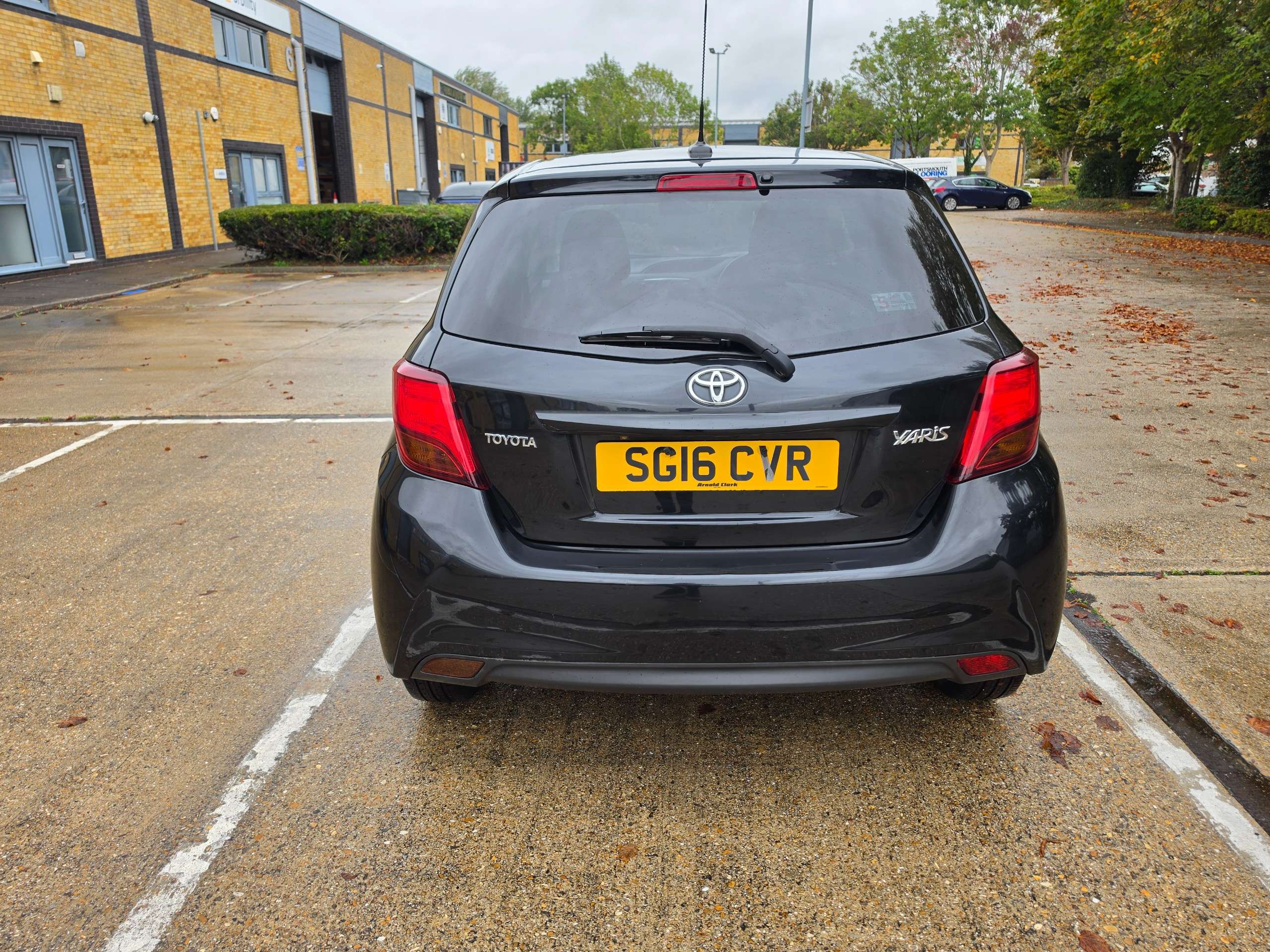 2016 TOYOTA YARIS 2016 TOYOTA YARIS