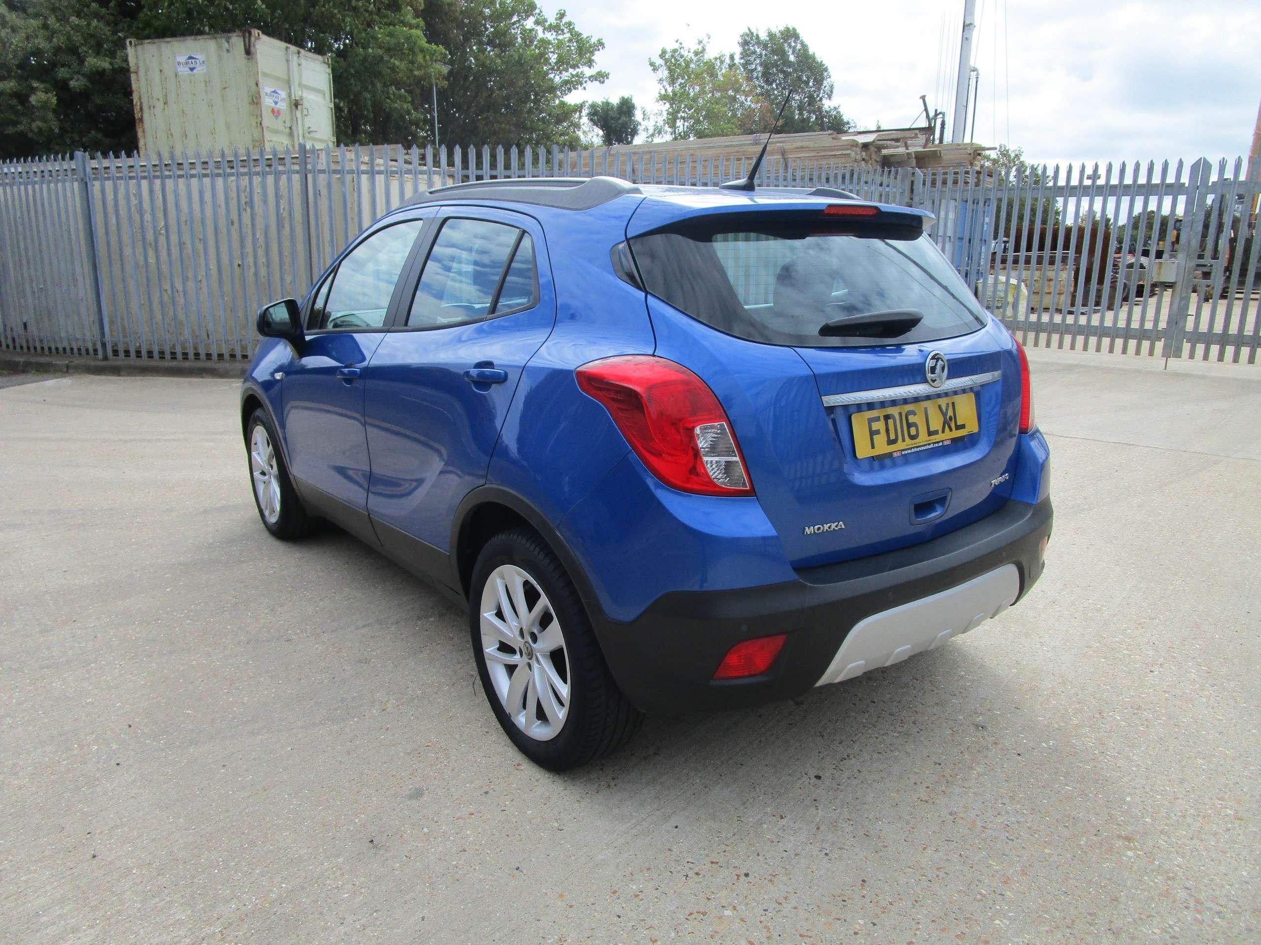 A 2016 VAUXHALL MOKKA 1.4i Turbo Exclusiv SUV 5dr Petrol Manual 2WD Euro 6 (s/s) (140 ps) A 2016 VAUXHALL MOKKA 1.4i Turbo Exclusiv SUV 5dr Petrol Manual 2WD Euro 6 (s/s) (140 ps)