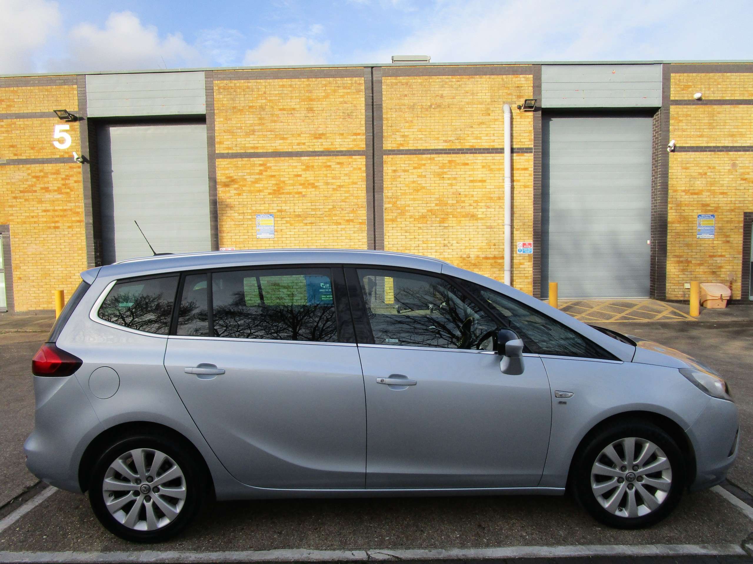 2015 VAUXHALL ZAFIRA TOURER 2015 VAUXHALL ZAFIRA TOURER