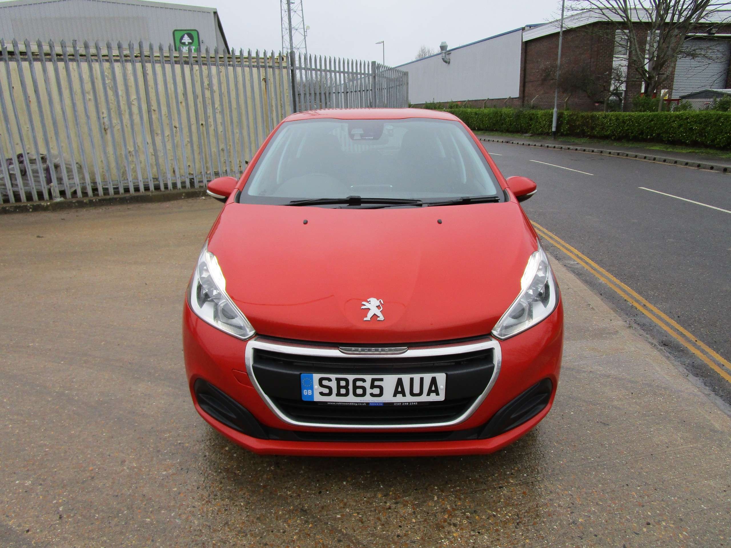 2015 PEUGEOT 208 2015 PEUGEOT 208