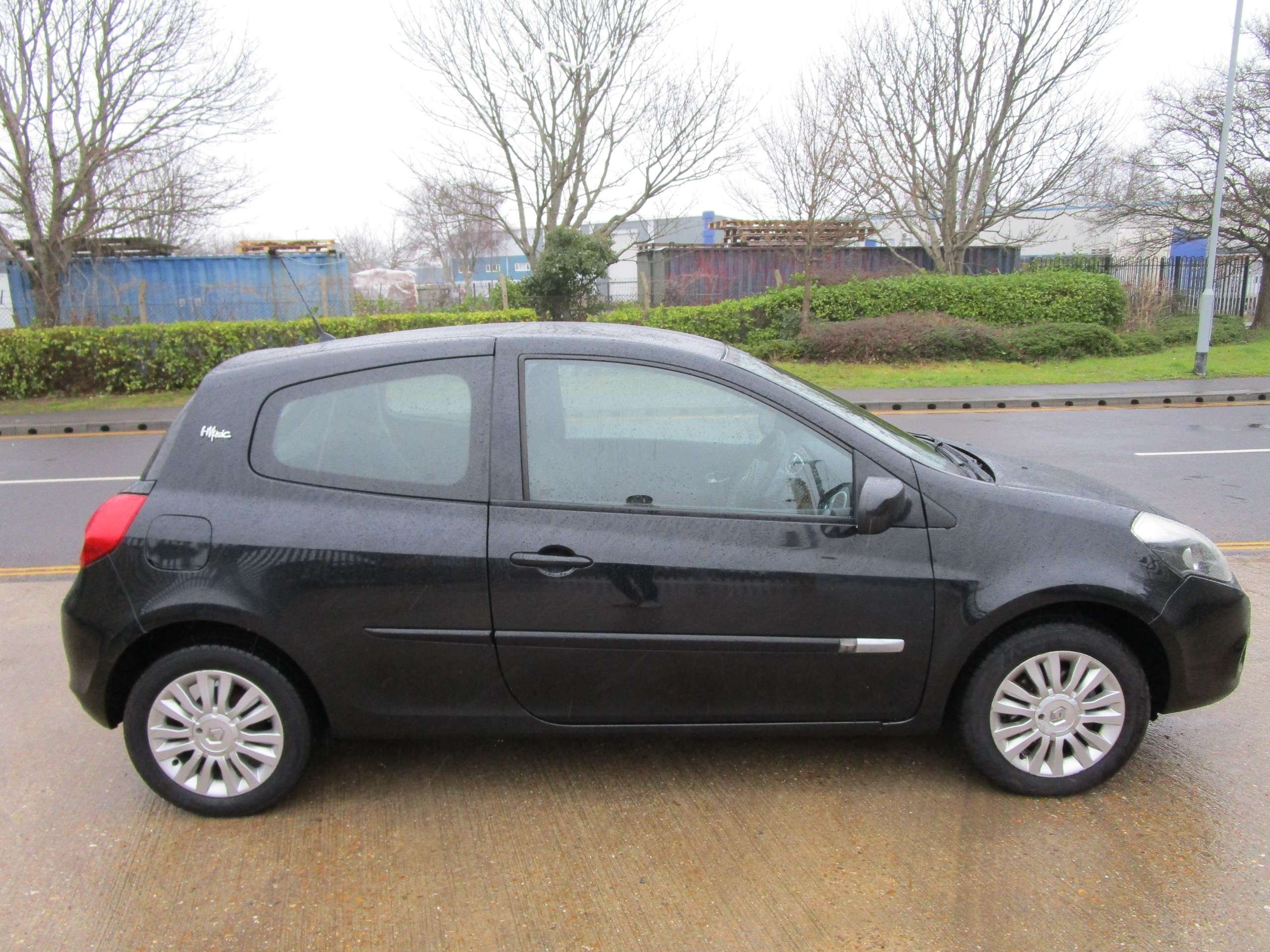 2012 RENAULT CLIO 2012 RENAULT CLIO