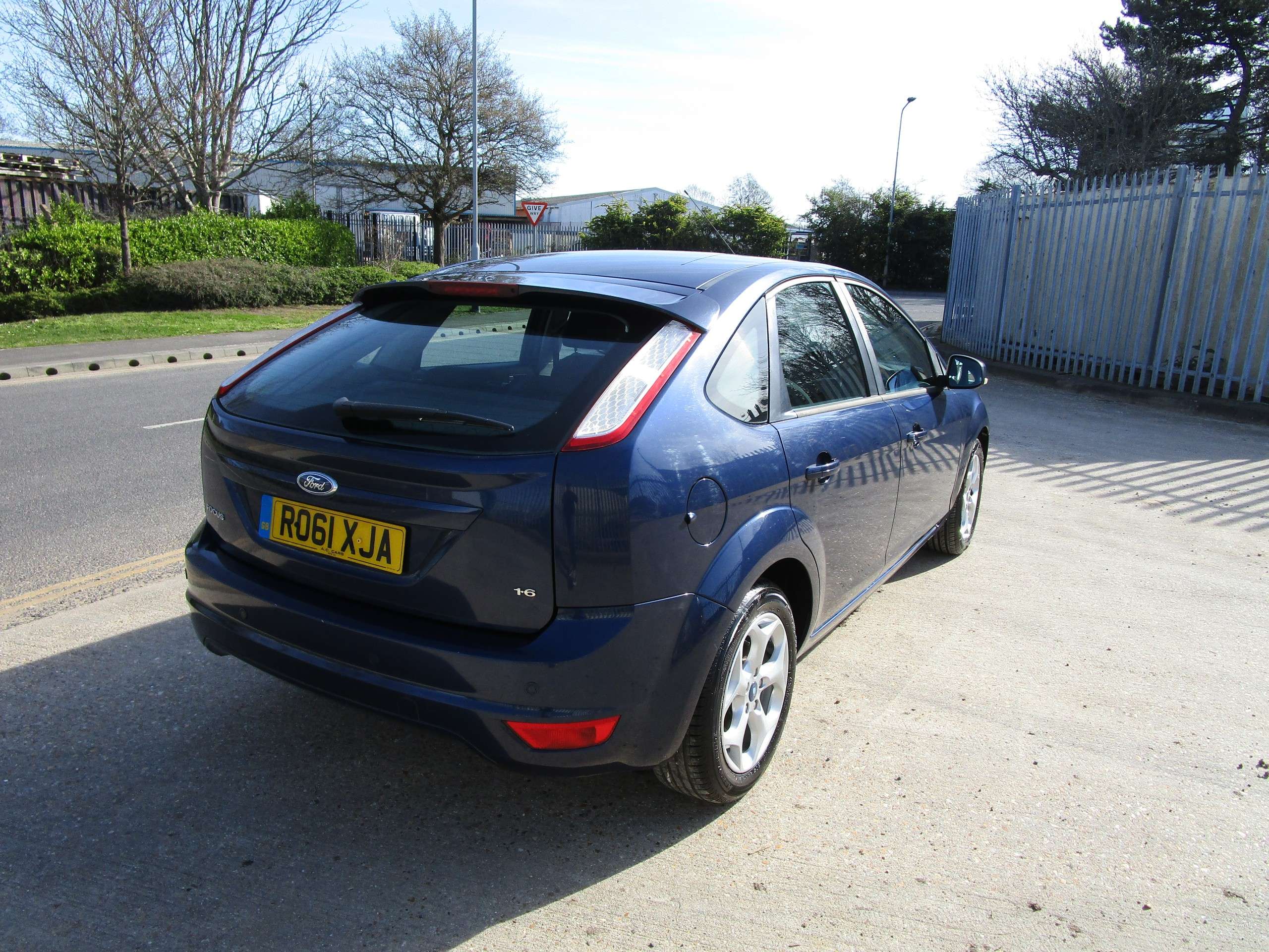 A 2011 FORD FOCUS 1.6 Sport Hatchback 5dr Petrol Manual (159 g/km, 99 bhp) A 2011 FORD FOCUS 1.6 Sport Hatchback 5dr Petrol Manual (159 g/km, 99 bhp)
