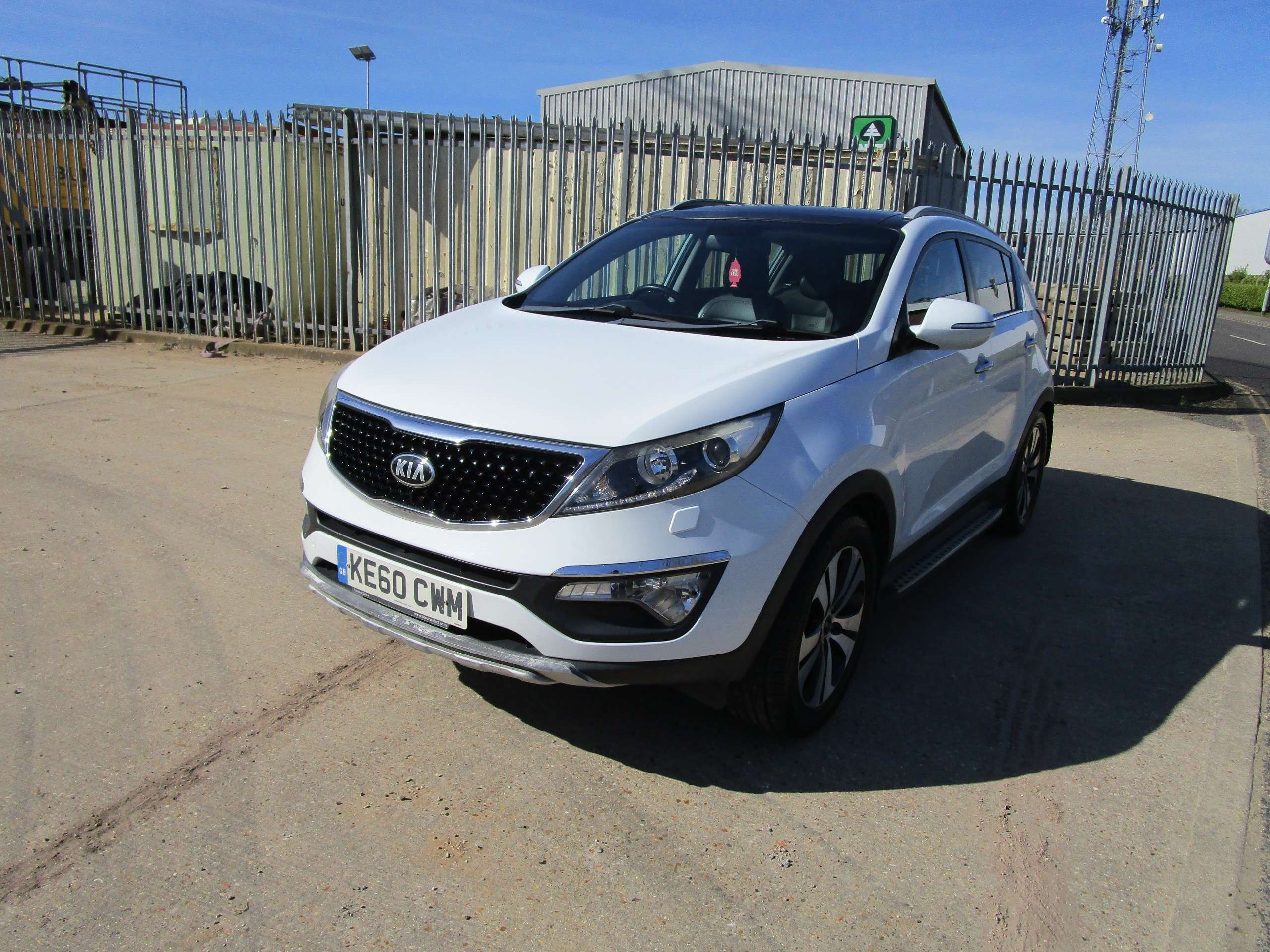 A 2011 KIA SPORTAGE 1.7 CRDi EcoDynamics 3 SUV 5dr Diesel Manual 2WD Euro 5 (s/s) (114 bhp) A 2011 KIA SPORTAGE 1.7 CRDi EcoDynamics 3 SUV 5dr Diesel Manual 2WD Euro 5 (s/s) (114 bhp)
