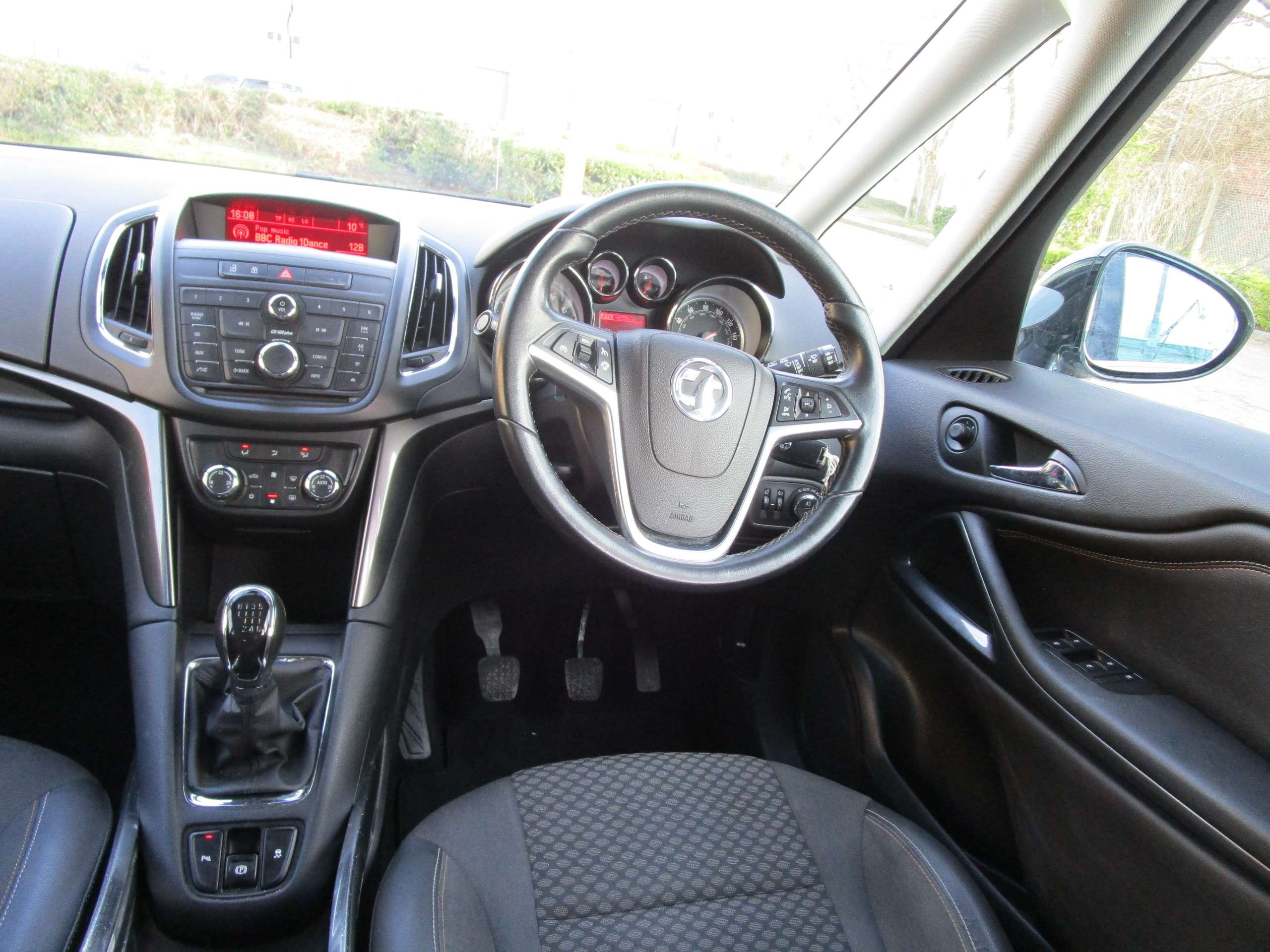2015 VAUXHALL ZAFIRA TOURER 2015 VAUXHALL ZAFIRA TOURER