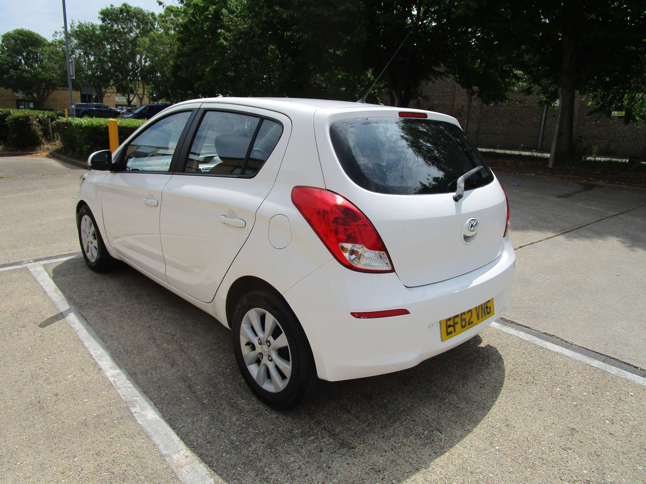 A 2012 HYUNDAI I20 ACTIVE 5-Door (Low Mileage, 35 Road Tax) A 2012 HYUNDAI I20 ACTIVE 5-Door (Low Mileage, 35 Road Tax)