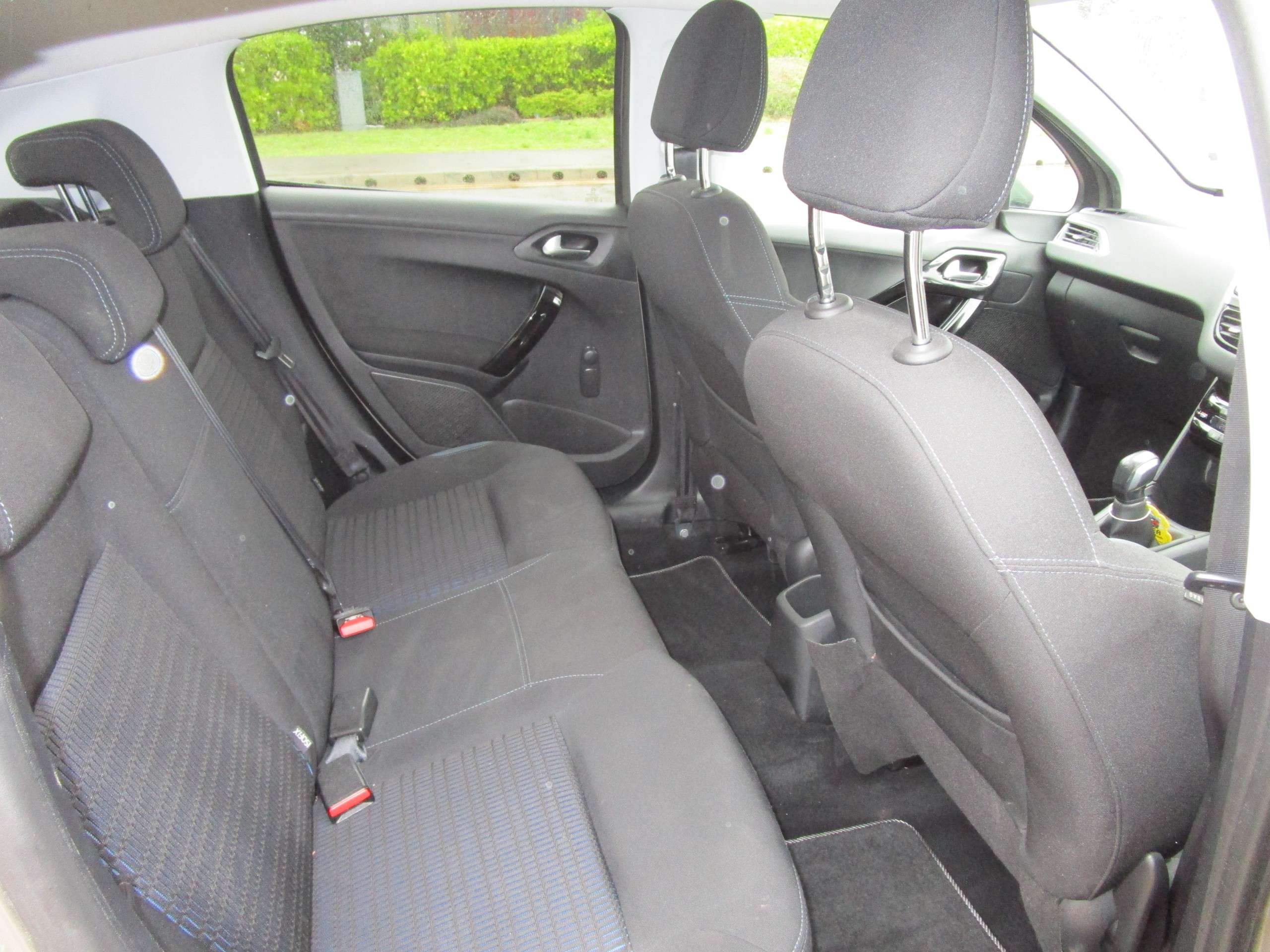 2014 PEUGEOT 208 2014 PEUGEOT 208