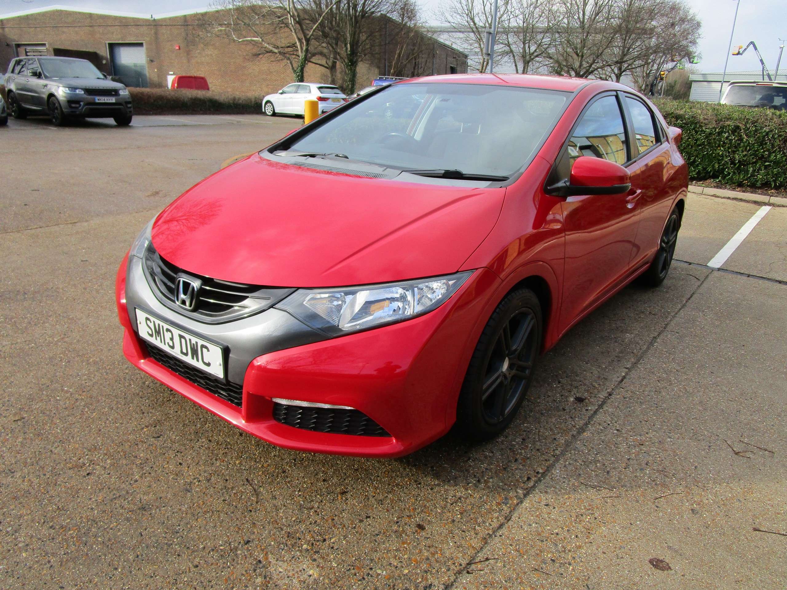 A 2013 HONDA CIVIC 1.8 i-VTEC Ti Hatchback 5dr Petrol Manual Euro 5 (s/s) (142 ps) A 2013 HONDA CIVIC 1.8 i-VTEC Ti Hatchback 5dr Petrol Manual Euro 5 (s/s) (142 ps)