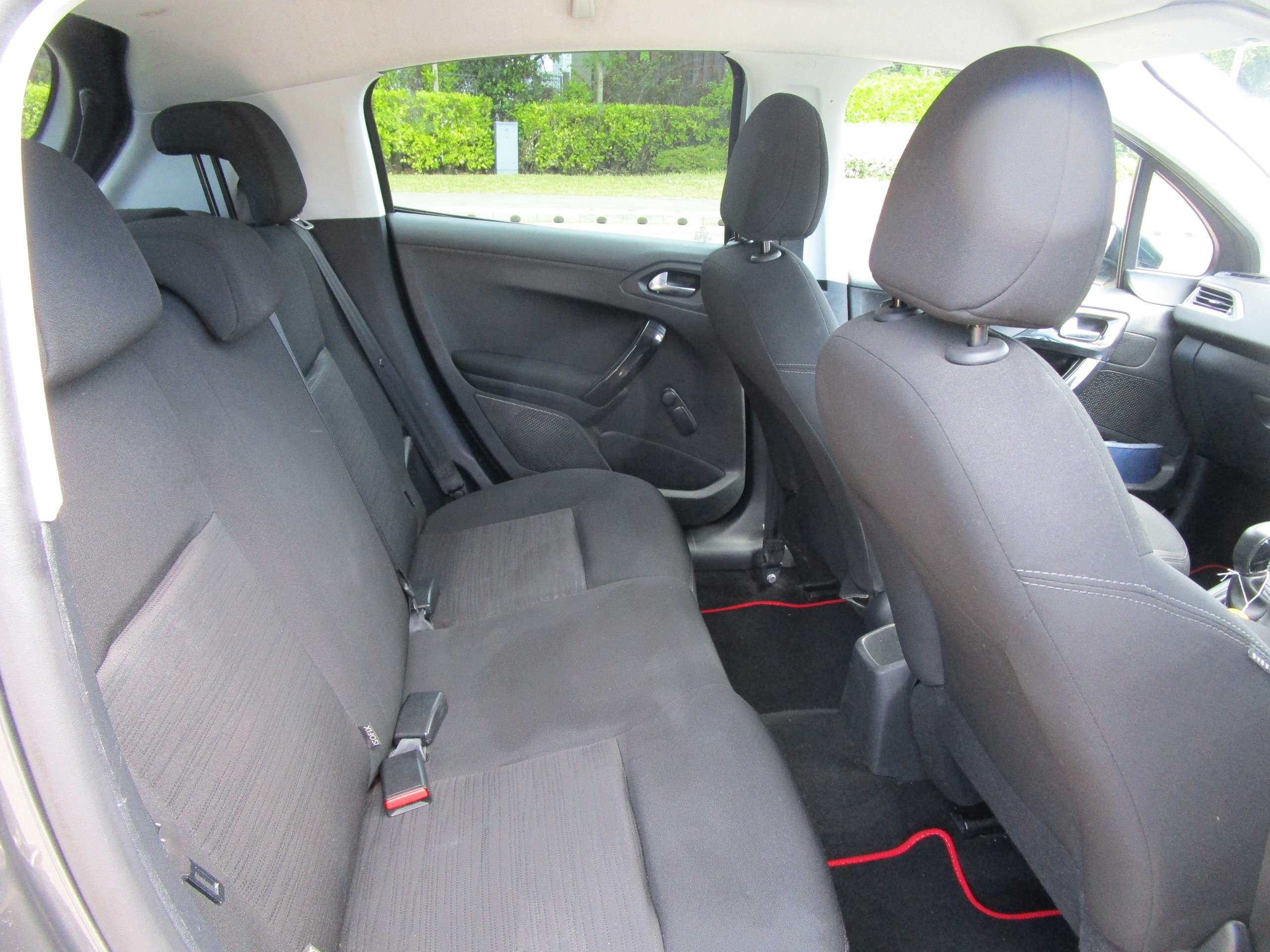 2014 PEUGEOT 208 2014 PEUGEOT 208