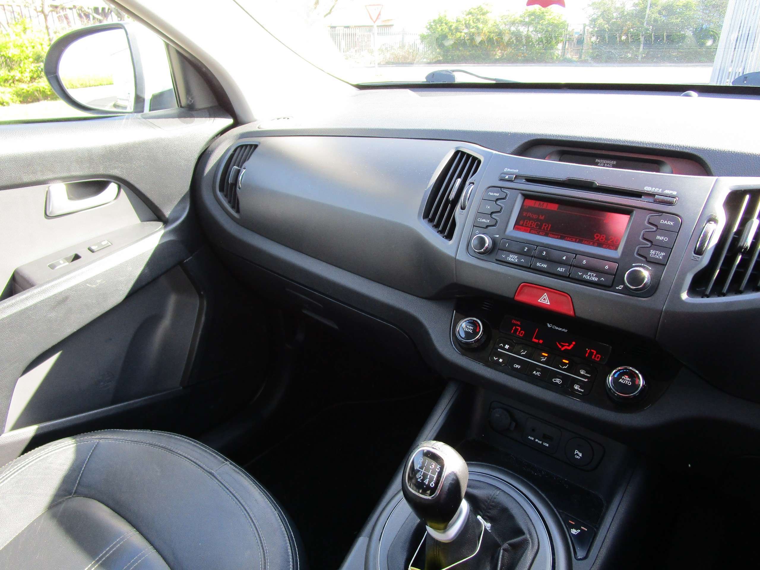 2011 KIA SPORTAGE 2011 KIA SPORTAGE