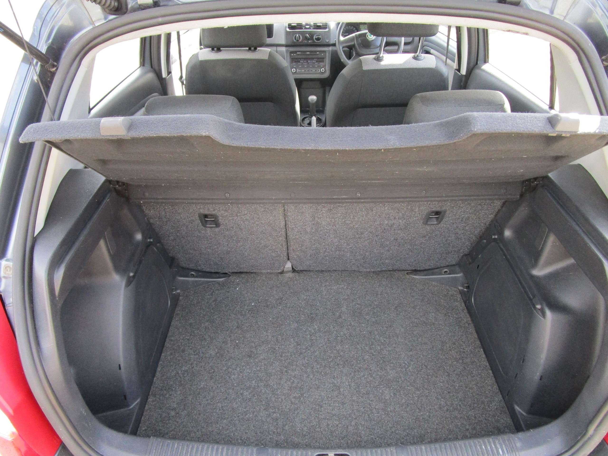 2012 SKODA FABIA 2012 SKODA FABIA