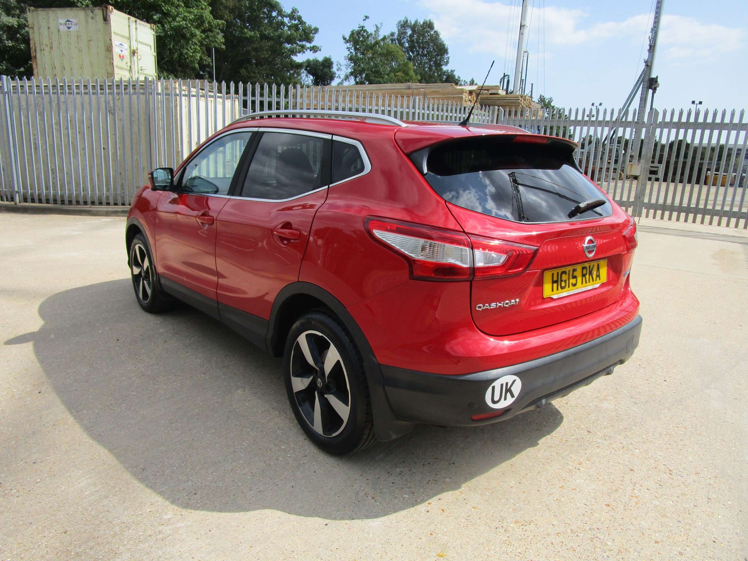 A 2015 NISSAN QASHQAI 1.5 dCi n-tec+ SUV 5dr Diesel Manual 2WD Euro 5 (s/s) (110 ps) A 2015 NISSAN QASHQAI 1.5 dCi n-tec+ SUV 5dr Diesel Manual 2WD Euro 5 (s/s) (110 ps)