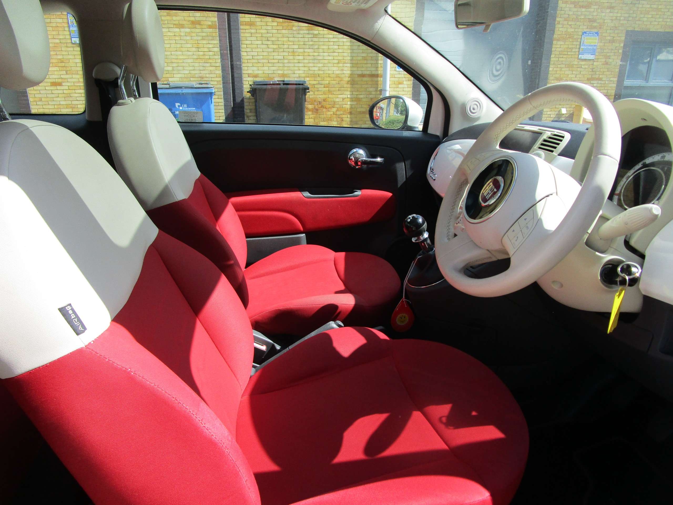 2011 FIAT 500 2011 FIAT 500