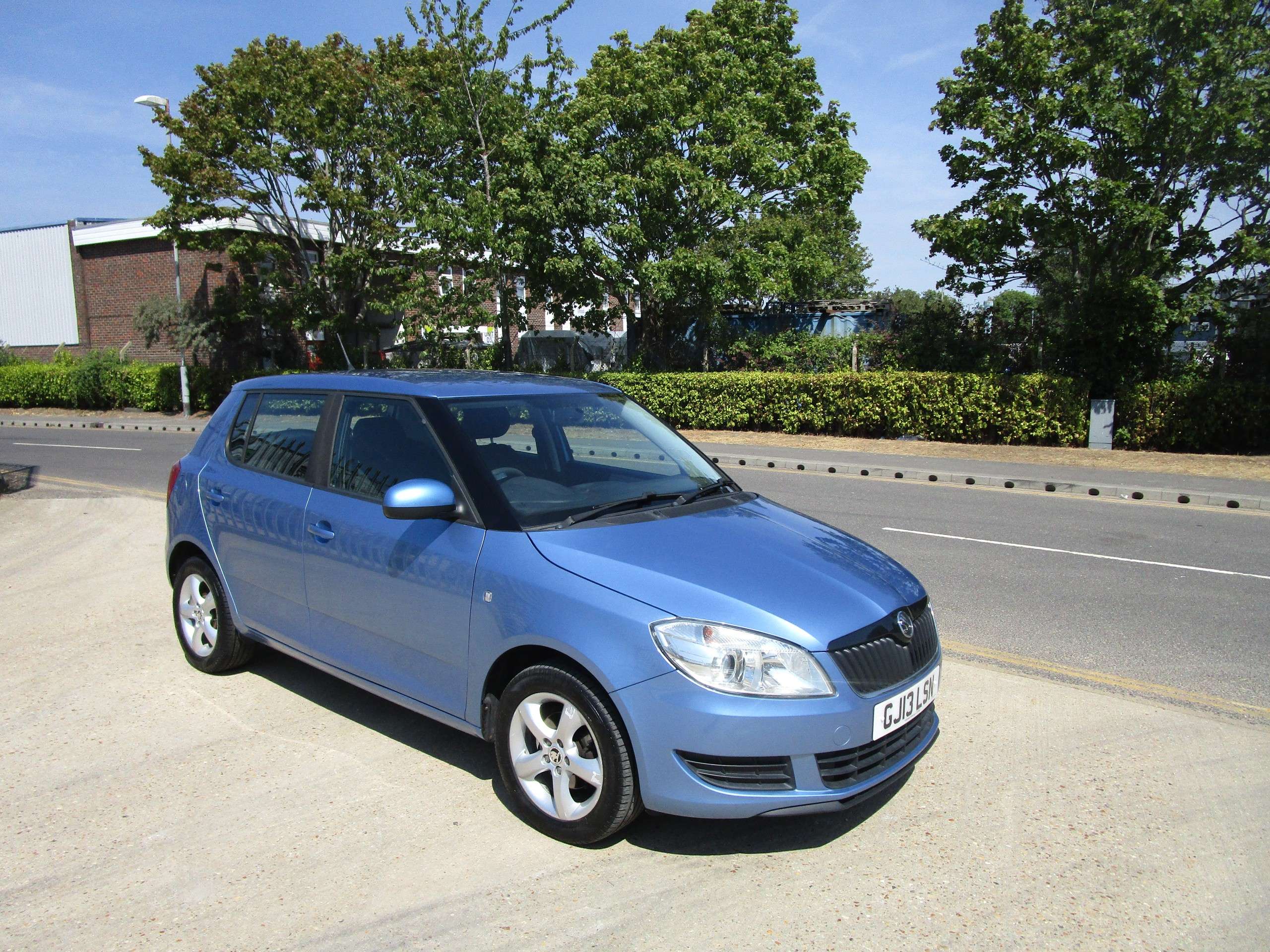 A 2013 SKODA FABIA 1.2 SE Hatchback 5dr Petrol Manual Euro 5 (69 ps) A 2013 SKODA FABIA 1.2 SE Hatchback 5dr Petrol Manual Euro 5 (69 ps)