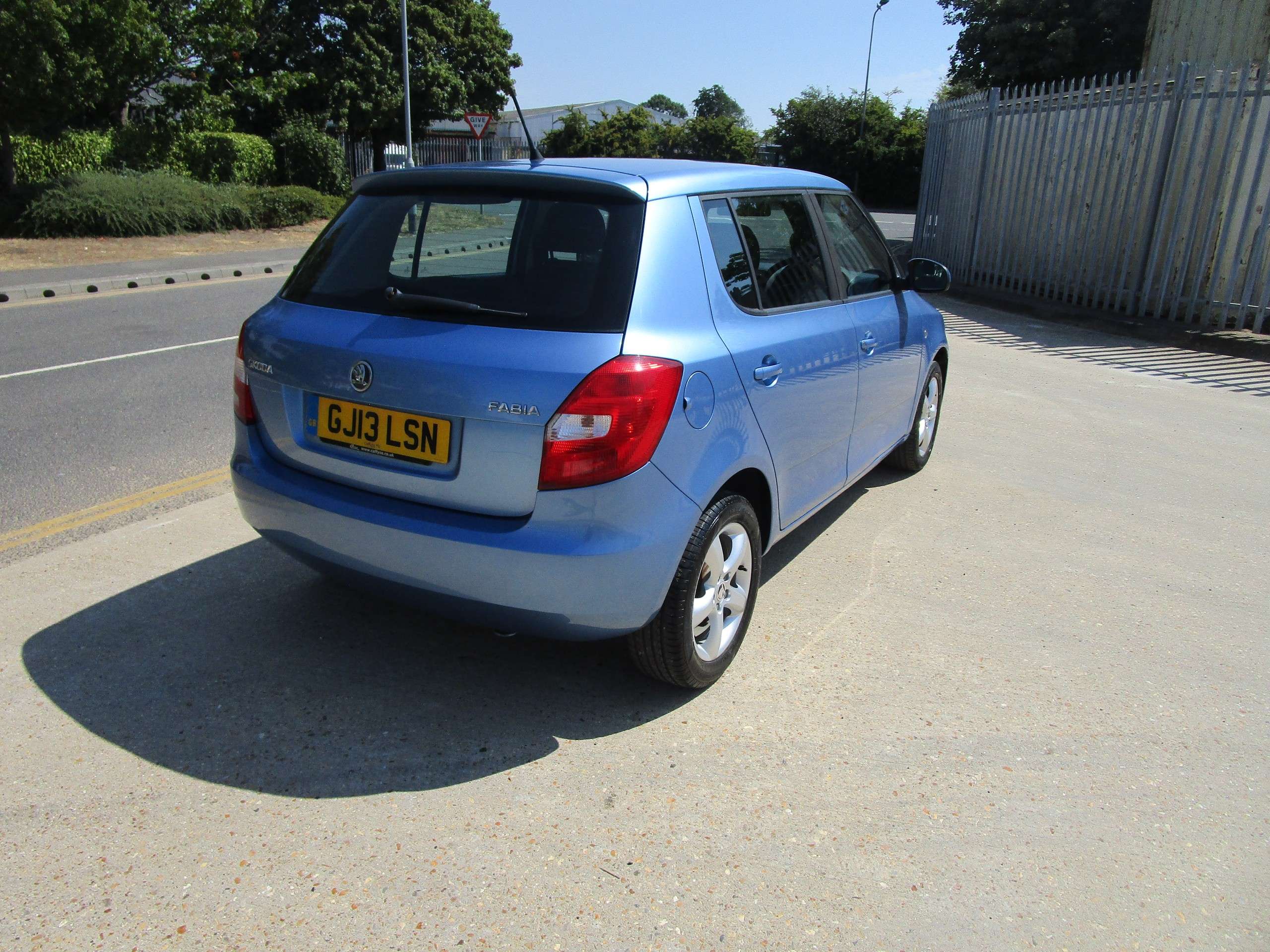 A 2013 SKODA FABIA 1.2 SE Hatchback 5dr Petrol Manual Euro 5 (69 ps) A 2013 SKODA FABIA 1.2 SE Hatchback 5dr Petrol Manual Euro 5 (69 ps)