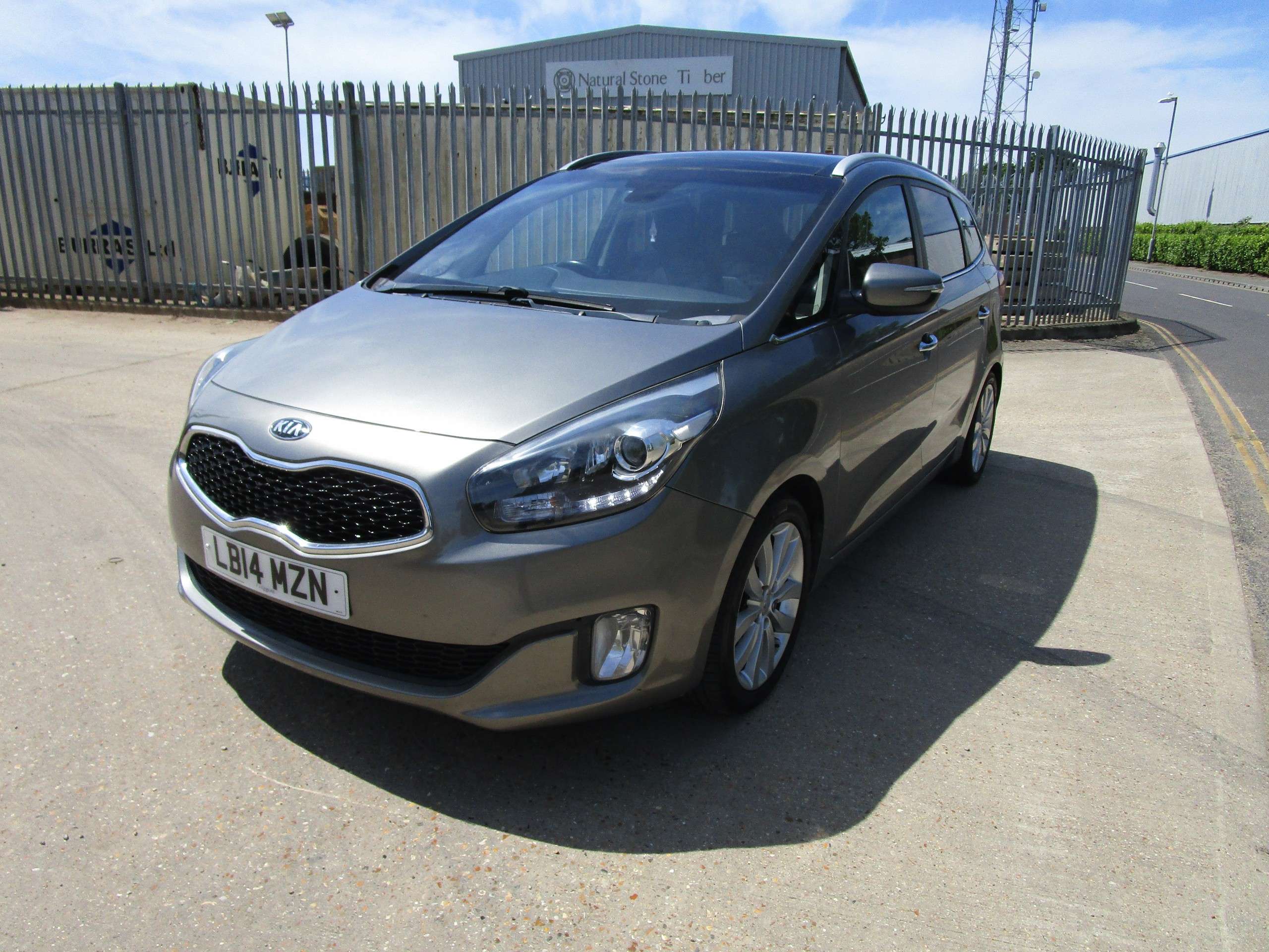 2014 KIA CARENS 2014 KIA CARENS