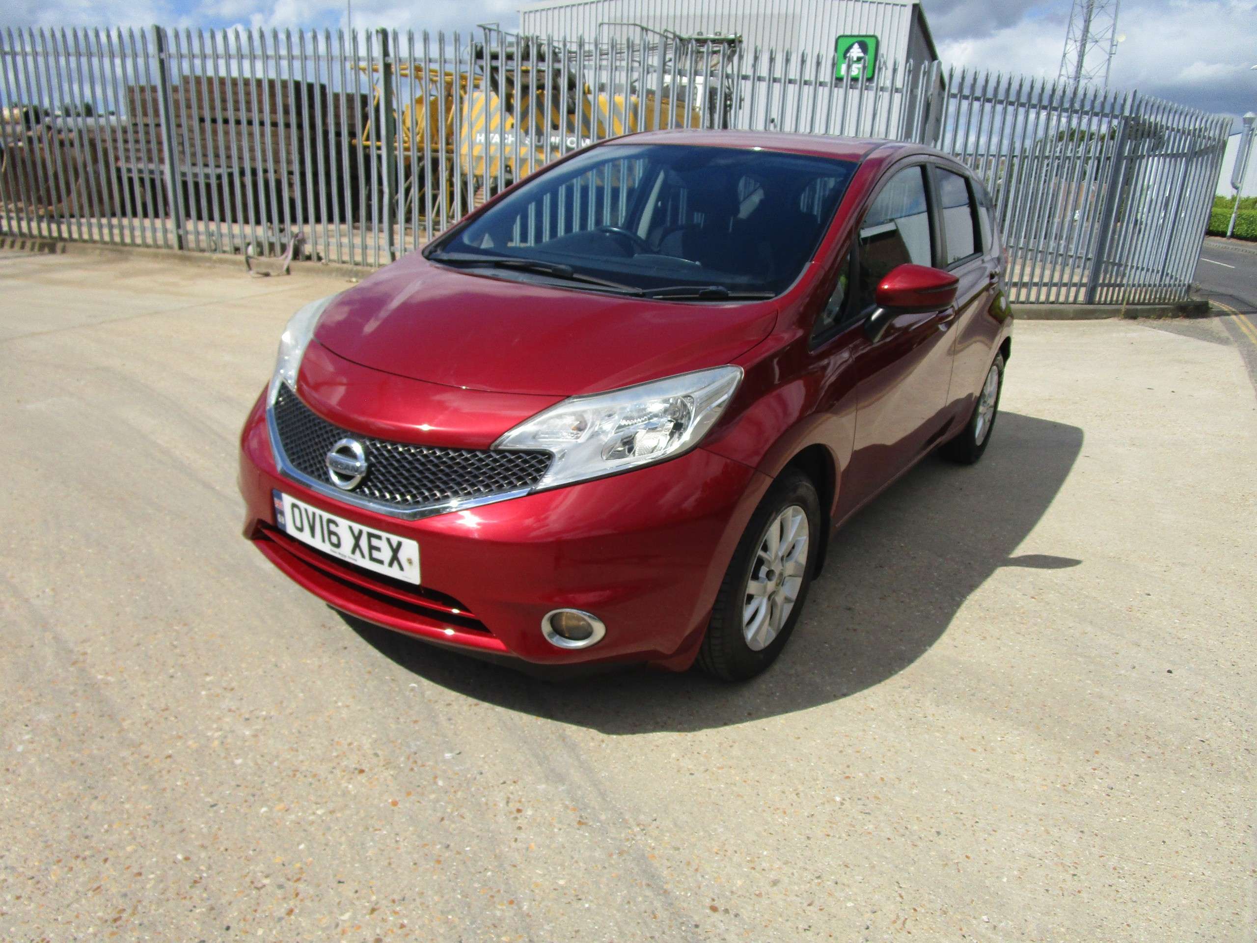 A 2016 NISSAN NOTE 1.2 Acenta Premium Hatchback 5dr Petrol Manual Euro 6 (s/s) (80 ps) A 2016 NISSAN NOTE 1.2 Acenta Premium Hatchback 5dr Petrol Manual Euro 6 (s/s) (80 ps)