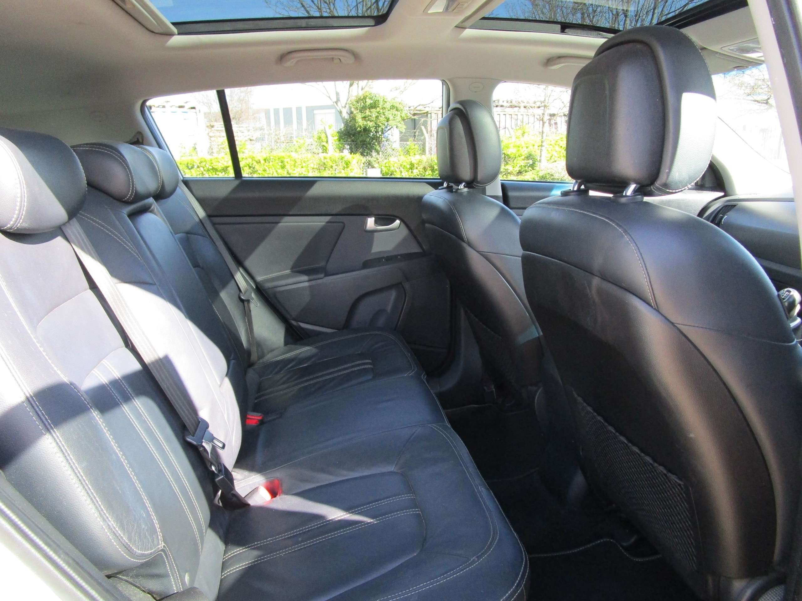 2011 KIA SPORTAGE 2011 KIA SPORTAGE