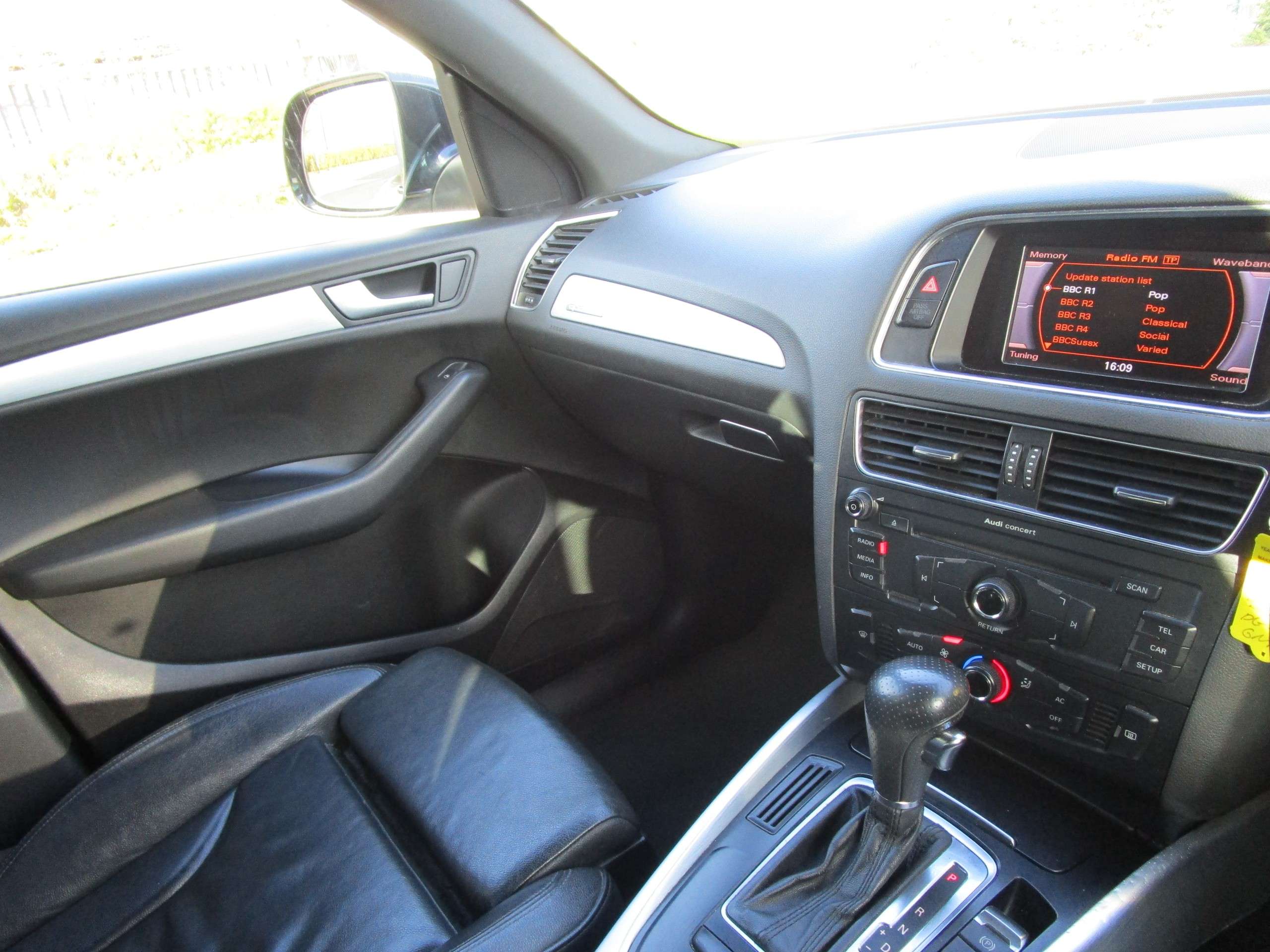 2009 AUDI Q5 2009 AUDI Q5