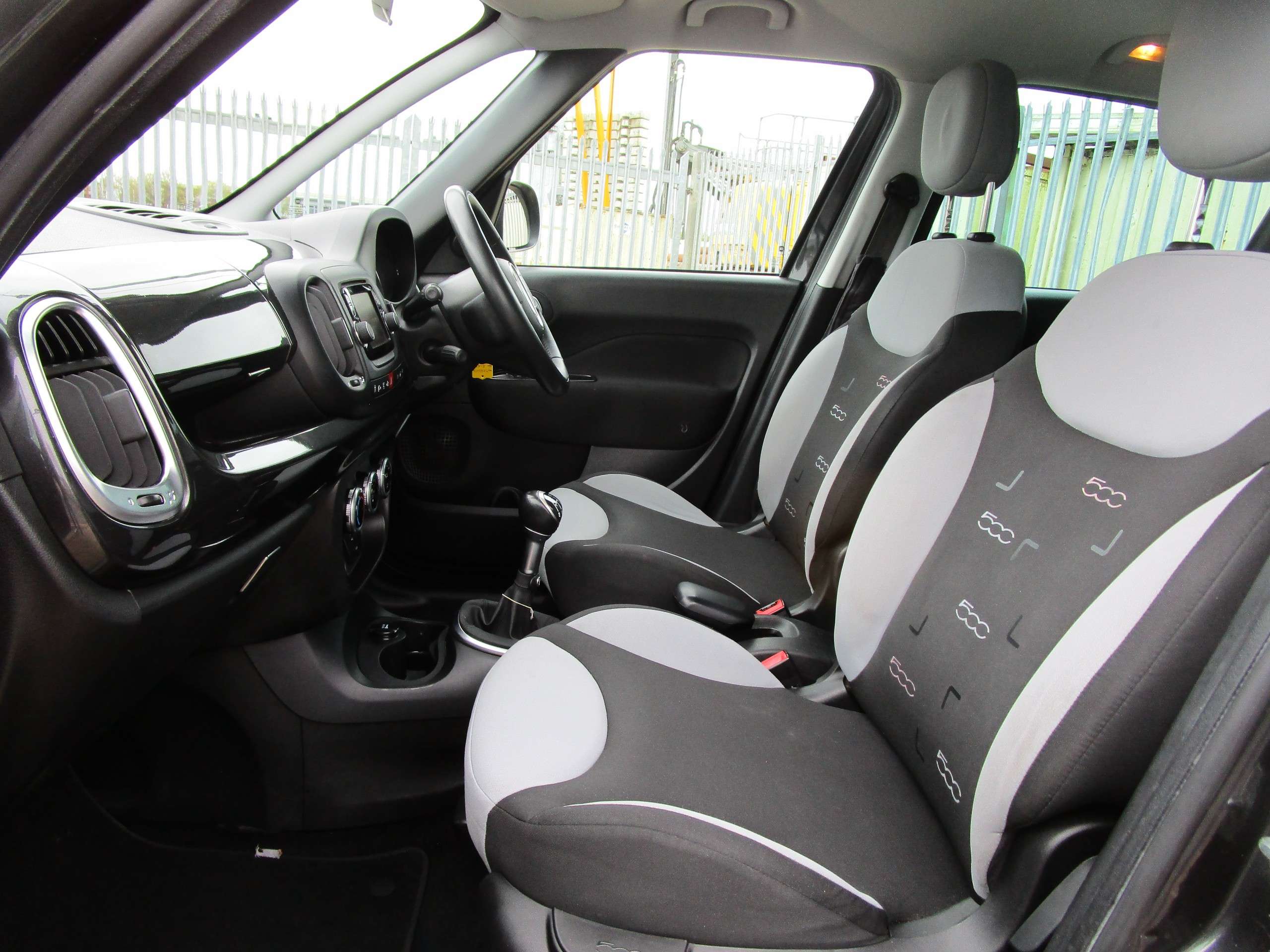 2014 FIAT 500L 2014 FIAT 500L