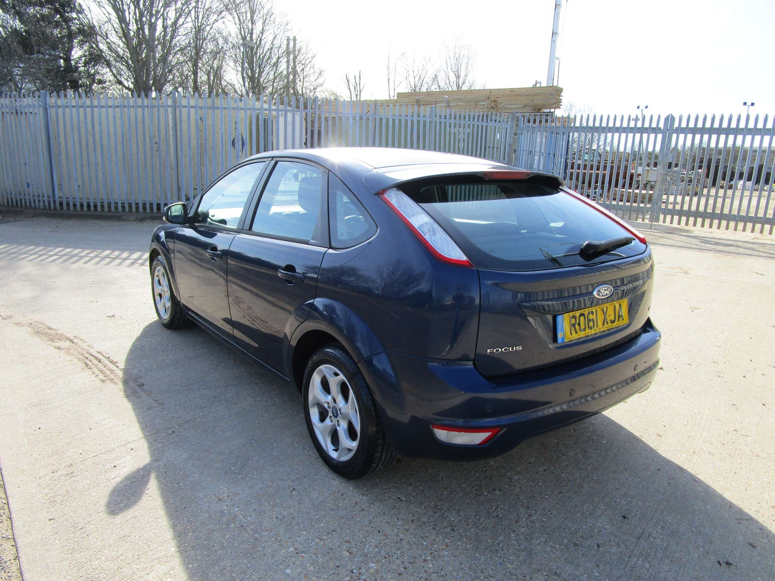 A 2011 FORD FOCUS 1.6 Sport Hatchback 5dr Petrol Manual (159 g/km, 99 bhp) A 2011 FORD FOCUS 1.6 Sport Hatchback 5dr Petrol Manual (159 g/km, 99 bhp)