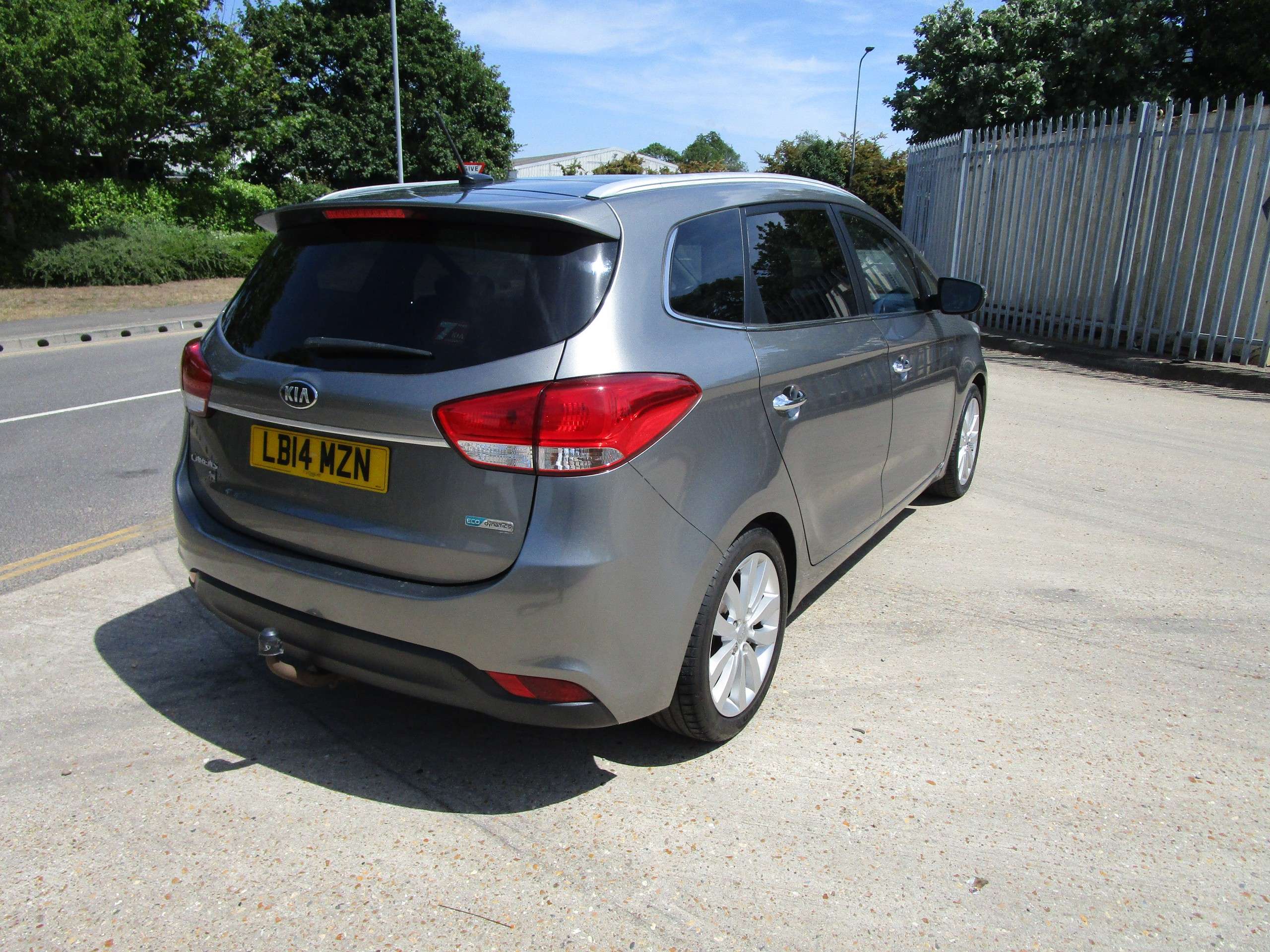 2014 KIA CARENS 2014 KIA CARENS