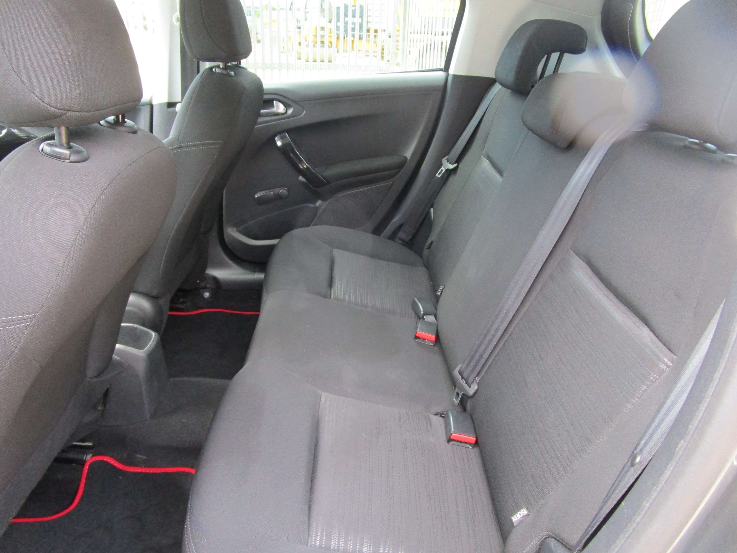 2014 PEUGEOT 208 2014 PEUGEOT 208