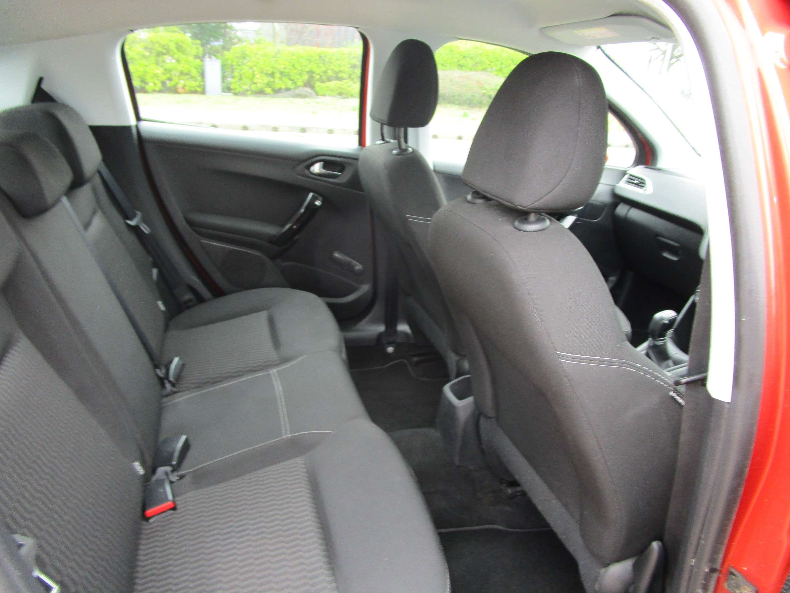 2015 PEUGEOT 208 2015 PEUGEOT 208