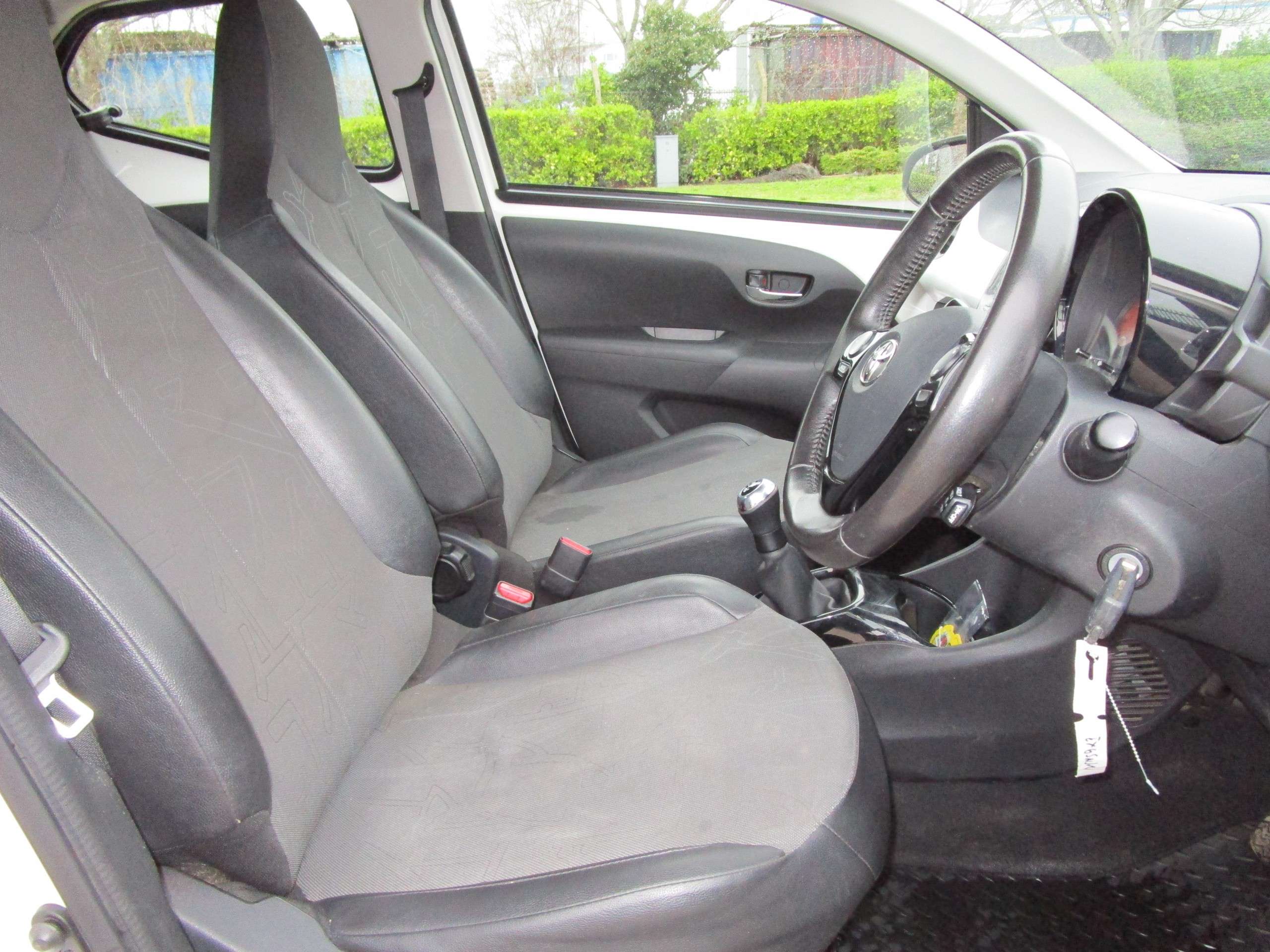 2015 TOYOTA AYGO 2015 TOYOTA AYGO