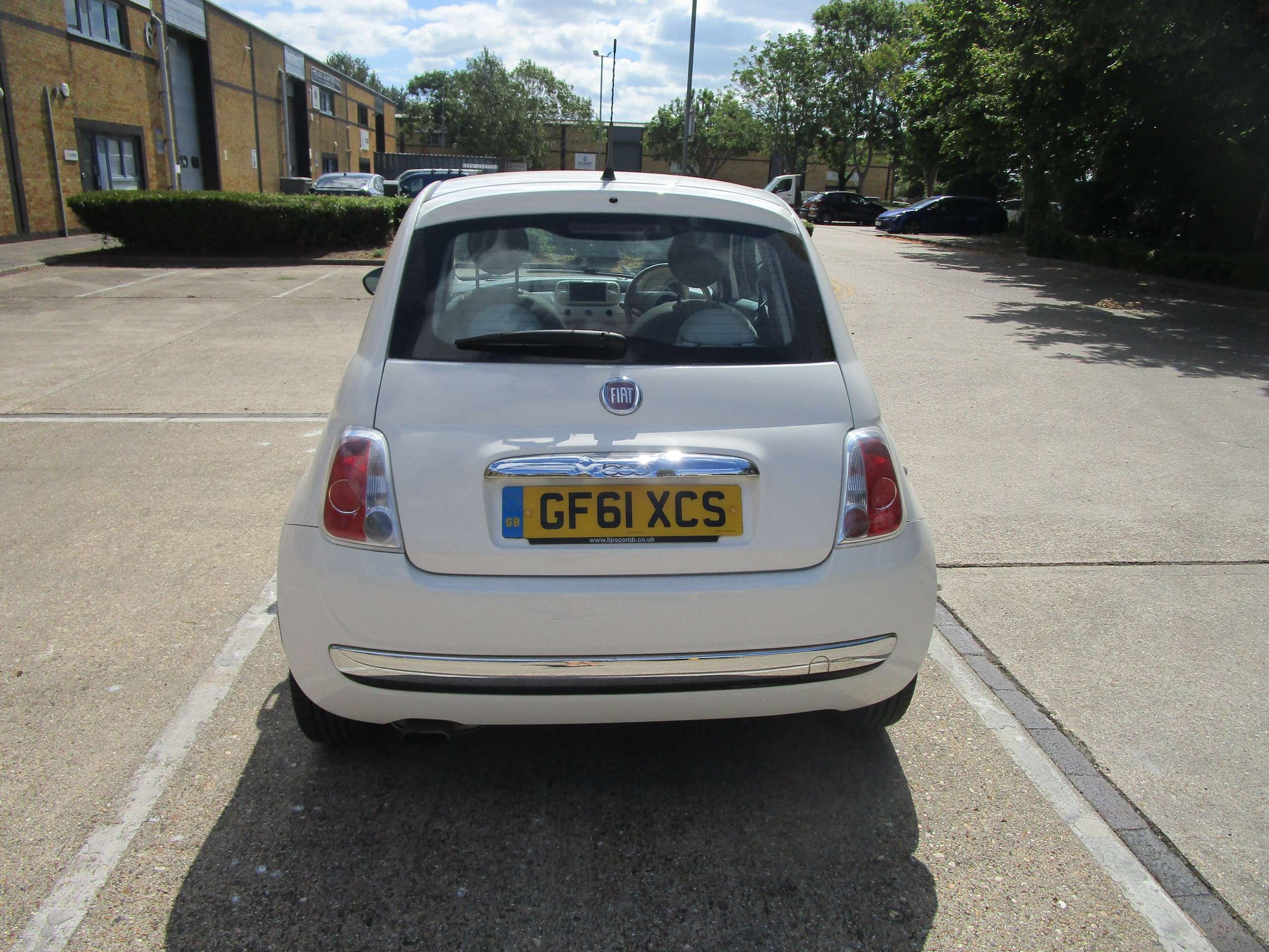 2011 FIAT 500 2011 FIAT 500