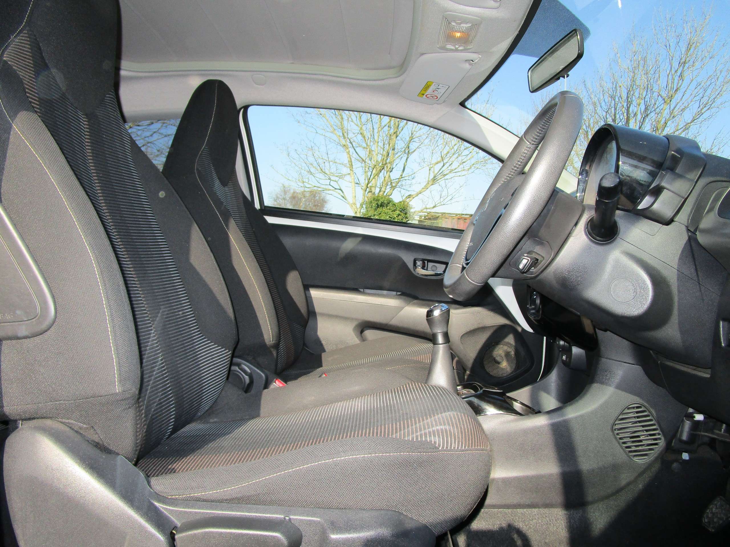 2015 PEUGEOT 108 2015 PEUGEOT 108