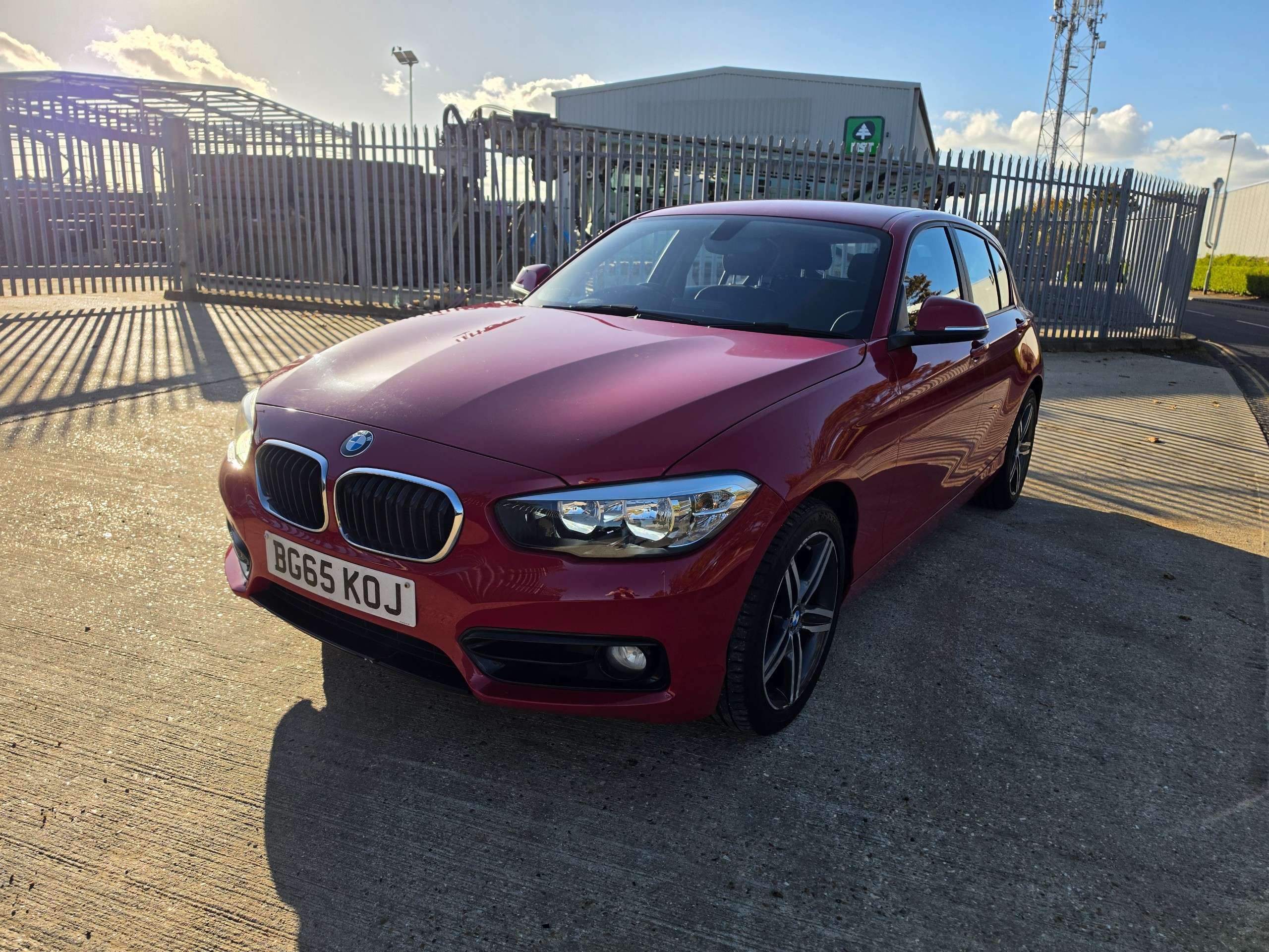 A 2015 BMW 1 SERIES 2.0 118d Sport Hatchback 5dr Diesel Manual Euro 6 (s/s) (150 ps) A 2015 BMW 1 SERIES 2.0 118d Sport Hatchback 5dr Diesel Manual Euro 6 (s/s) (150 ps)