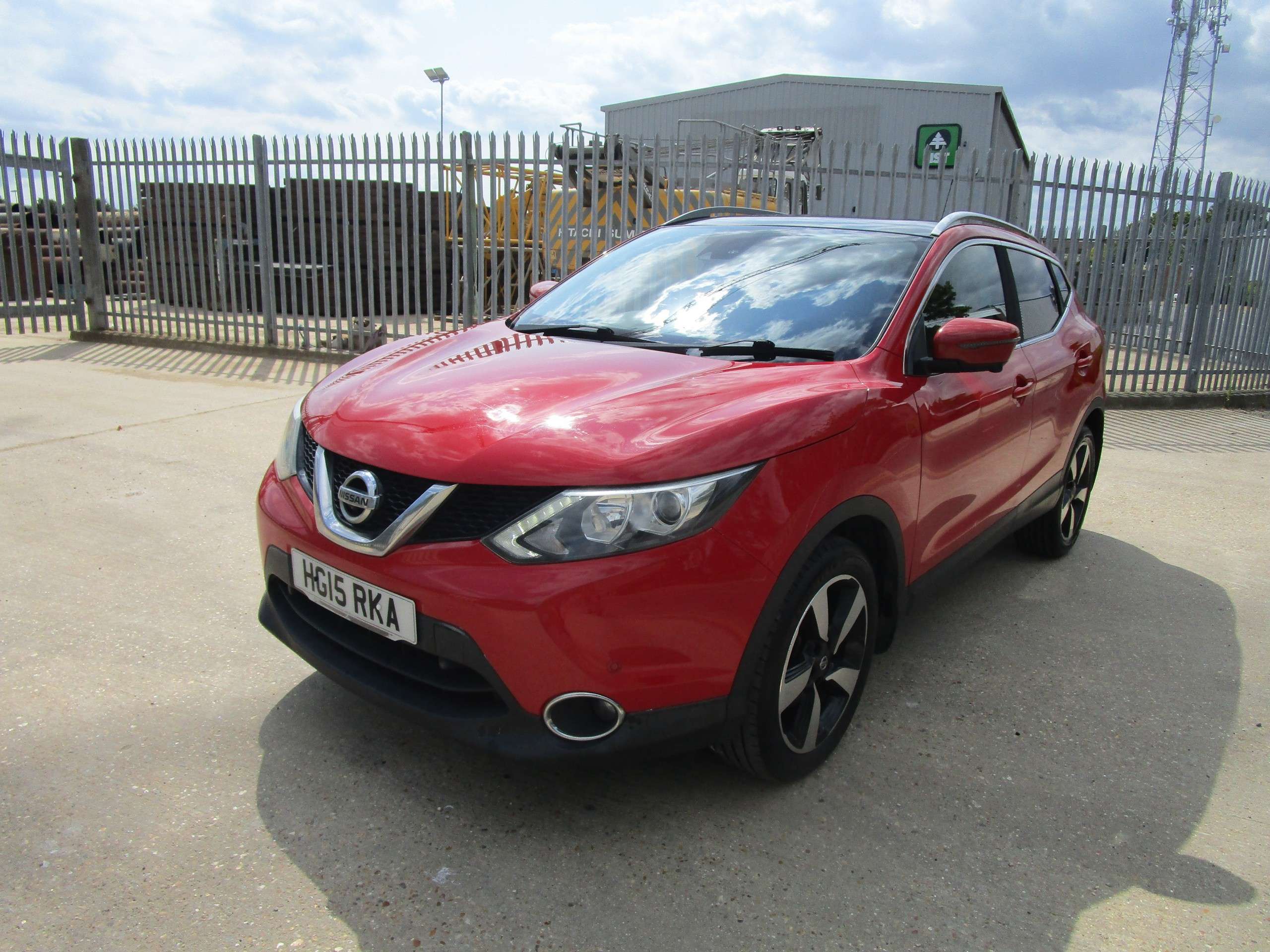 A 2015 NISSAN QASHQAI 1.5 dCi n-tec+ SUV 5dr Diesel Manual 2WD Euro 5 (s/s) (110 ps) A 2015 NISSAN QASHQAI 1.5 dCi n-tec+ SUV 5dr Diesel Manual 2WD Euro 5 (s/s) (110 ps)